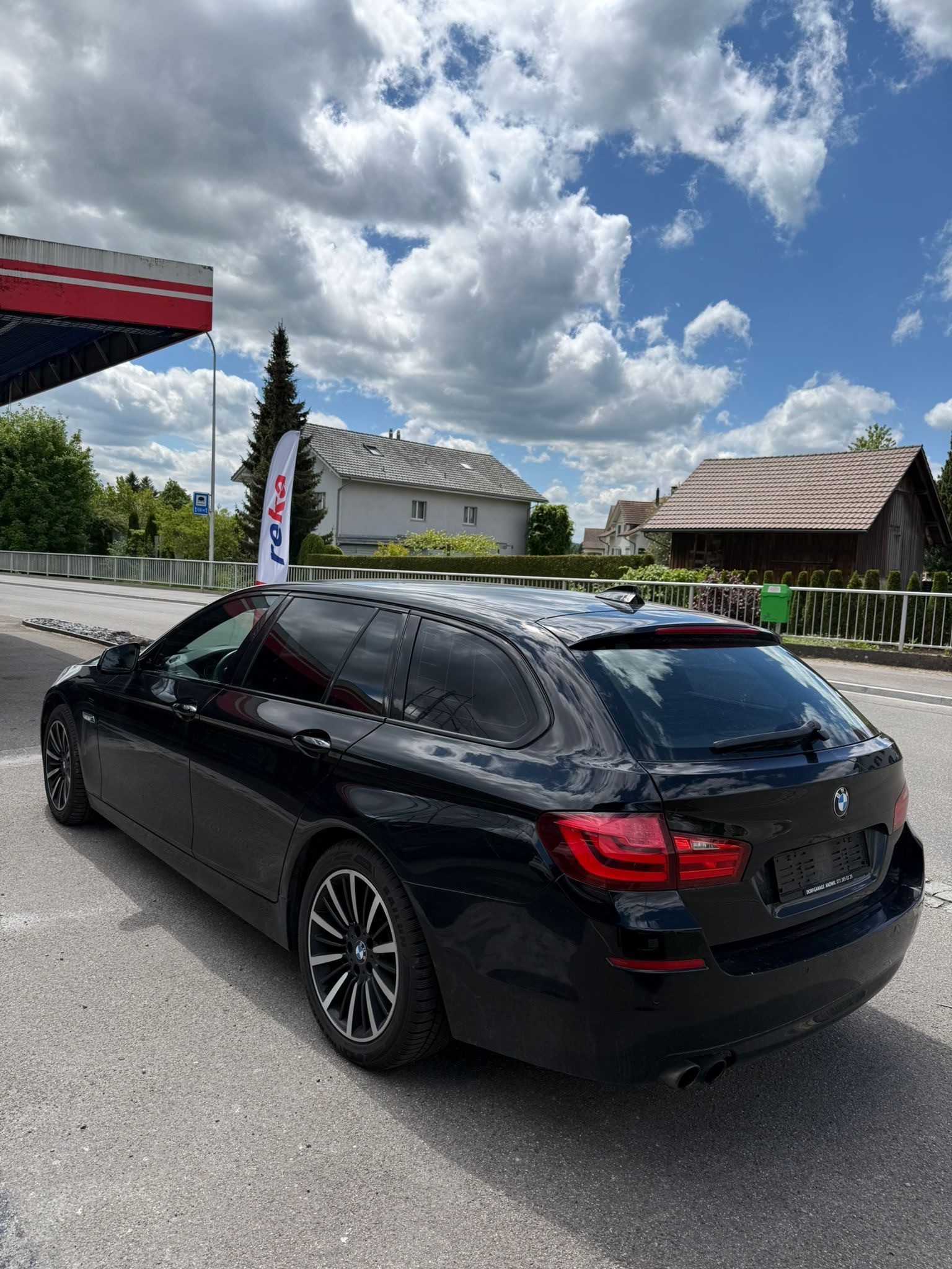 BMW 520d Touring Steptronic-image-1