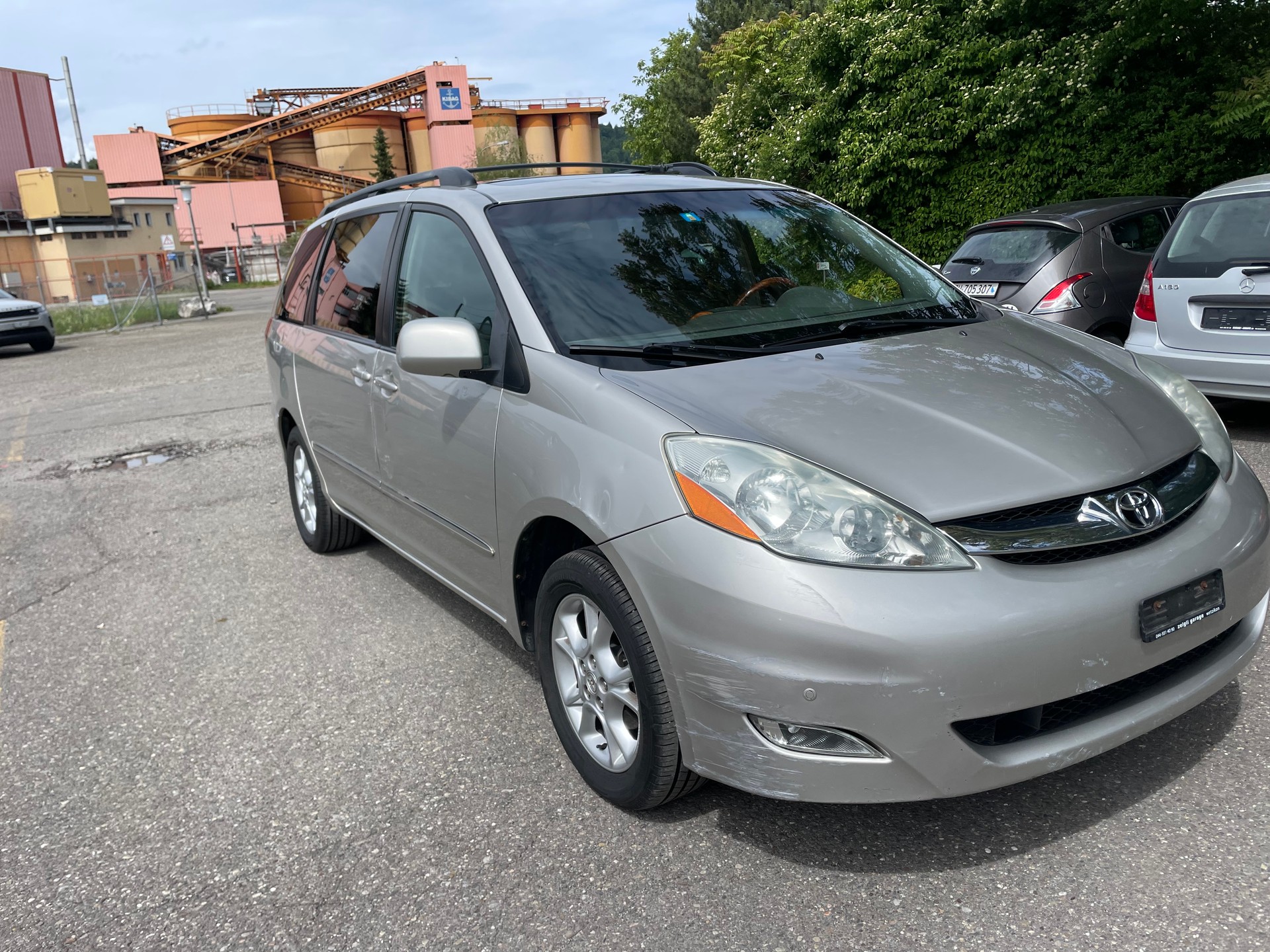 TOYOTA Limited-image-2