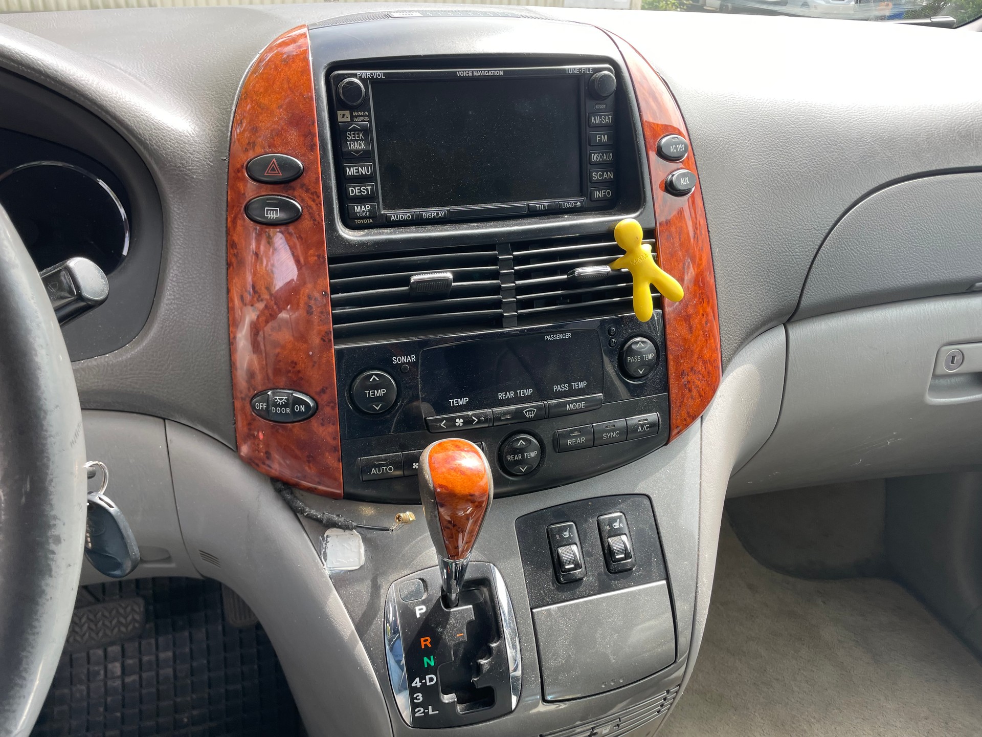 TOYOTA Limited-image-10