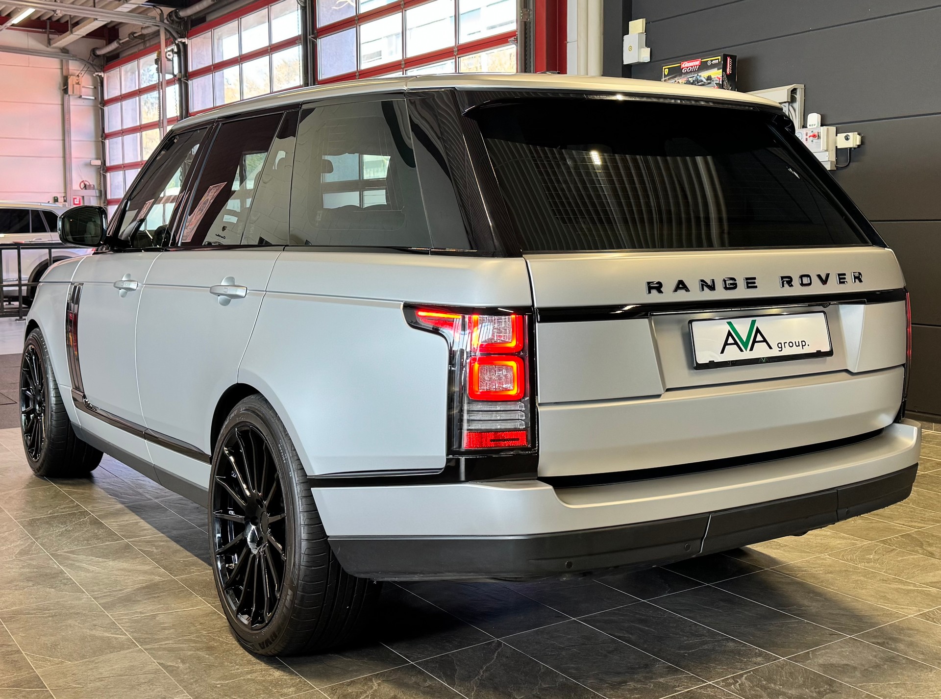 LAND ROVER Range Rover 4.4 SDV8 Vogue Automatic 🏖️SOMMER-AKTION!🏖️-image-3