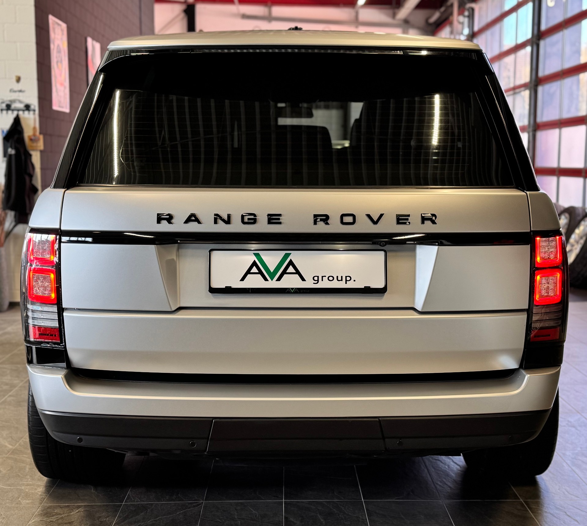 LAND ROVER Range Rover 4.4 SDV8 Vogue Automatic 🏖️SOMMER-AKTION!🏖️-image-6