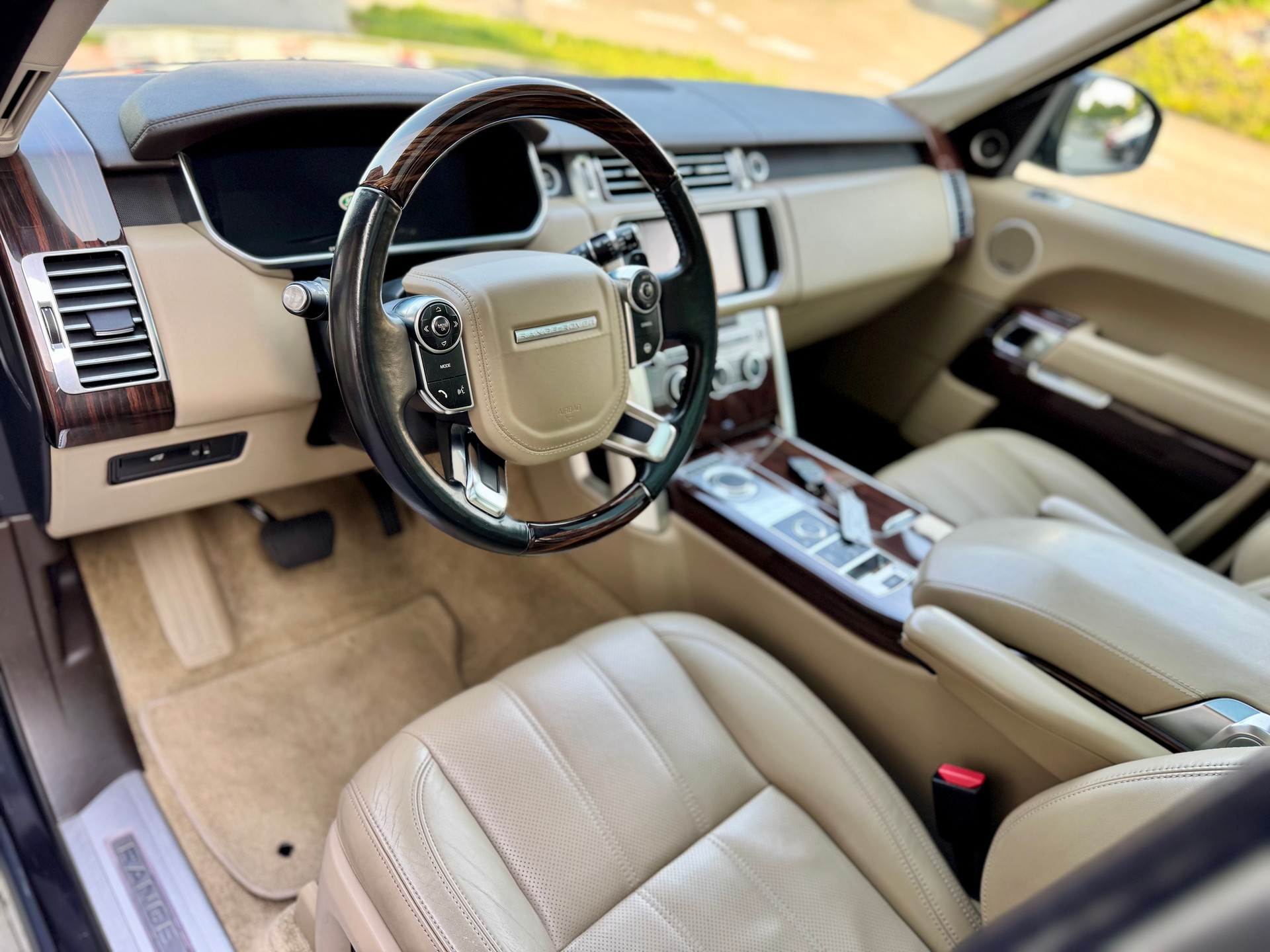 LAND ROVER Range Rover 4.4 SDV8 Vogue Automatic 🏖️SOMMER-AKTION!🏖️-image-13