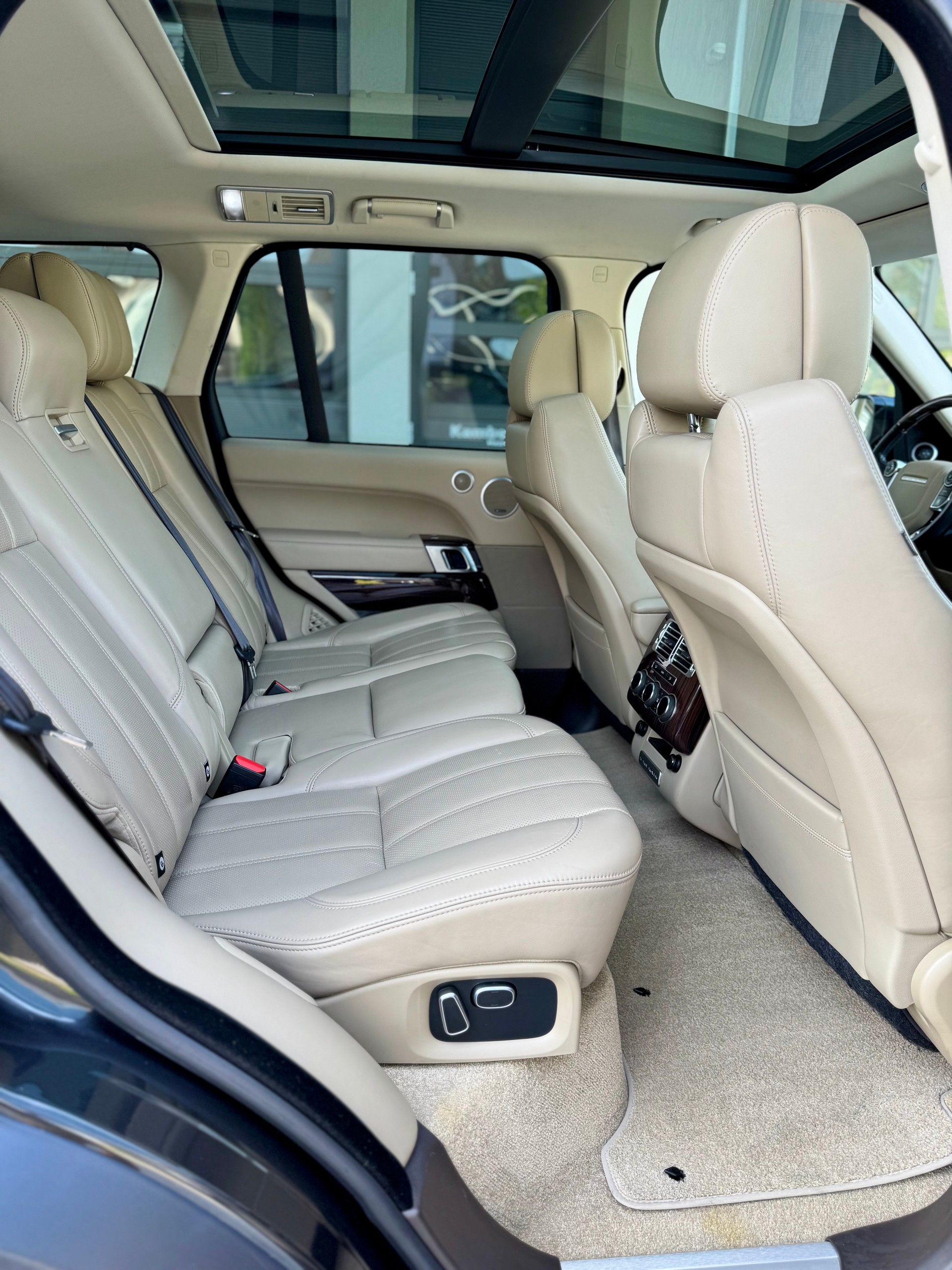 LAND ROVER Range Rover 4.4 SDV8 Vogue Automatic 🏖️SOMMER-AKTION!🏖️-image-10
