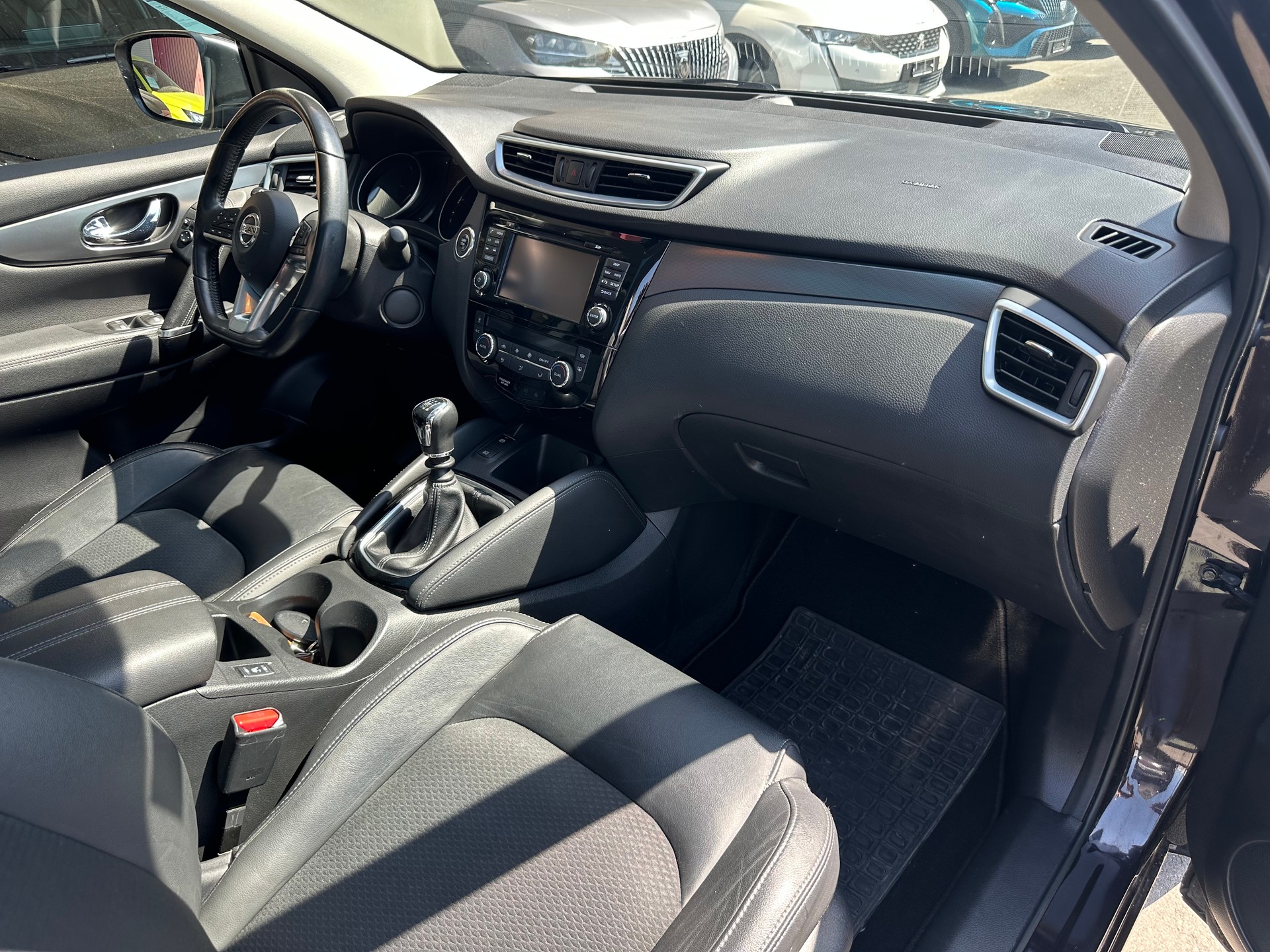 NISSAN Qashqai 1.6 dCi tekna ALL-MODE 4x4-image-3