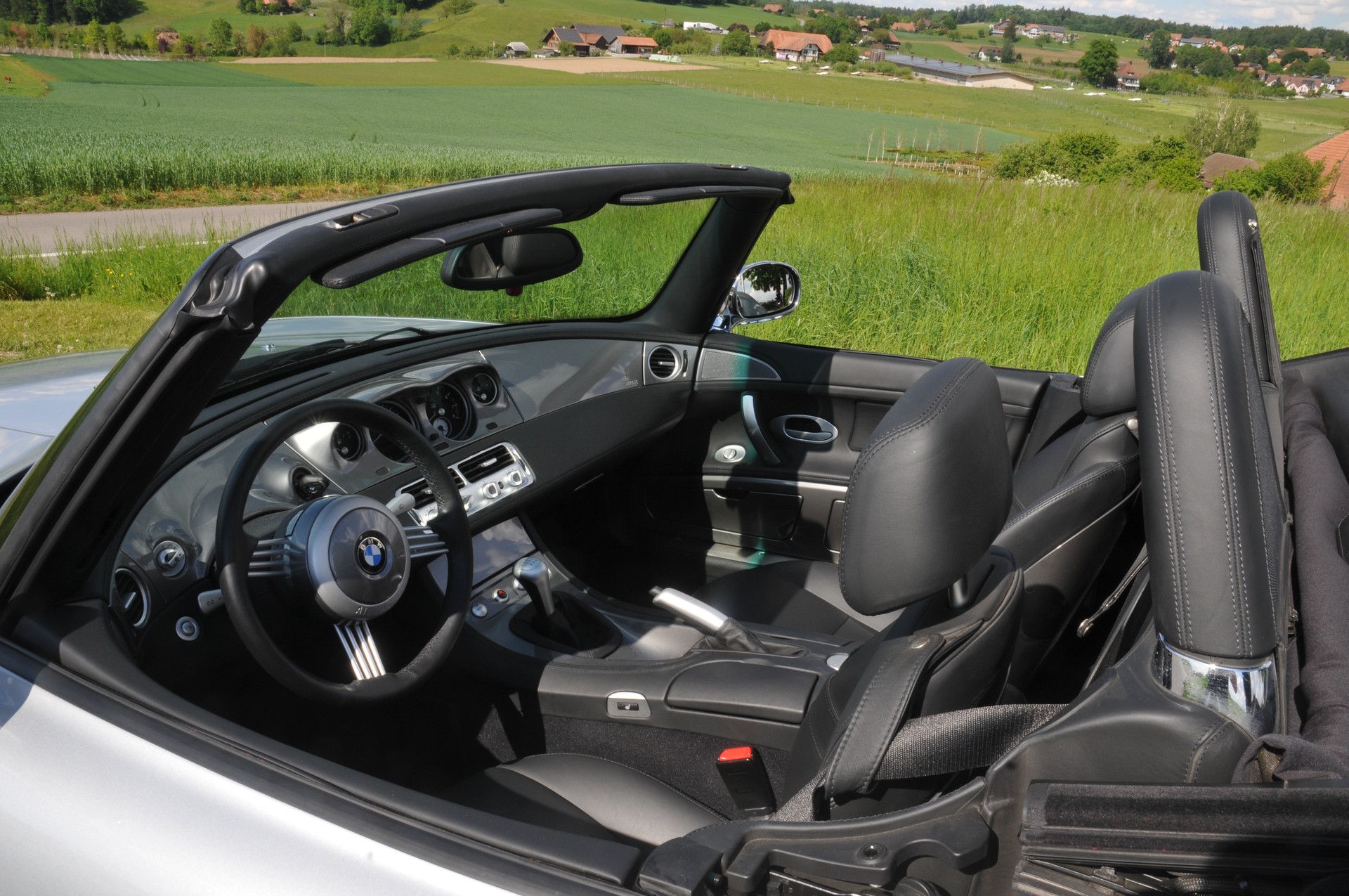 BMW 5.0 V8-image-6