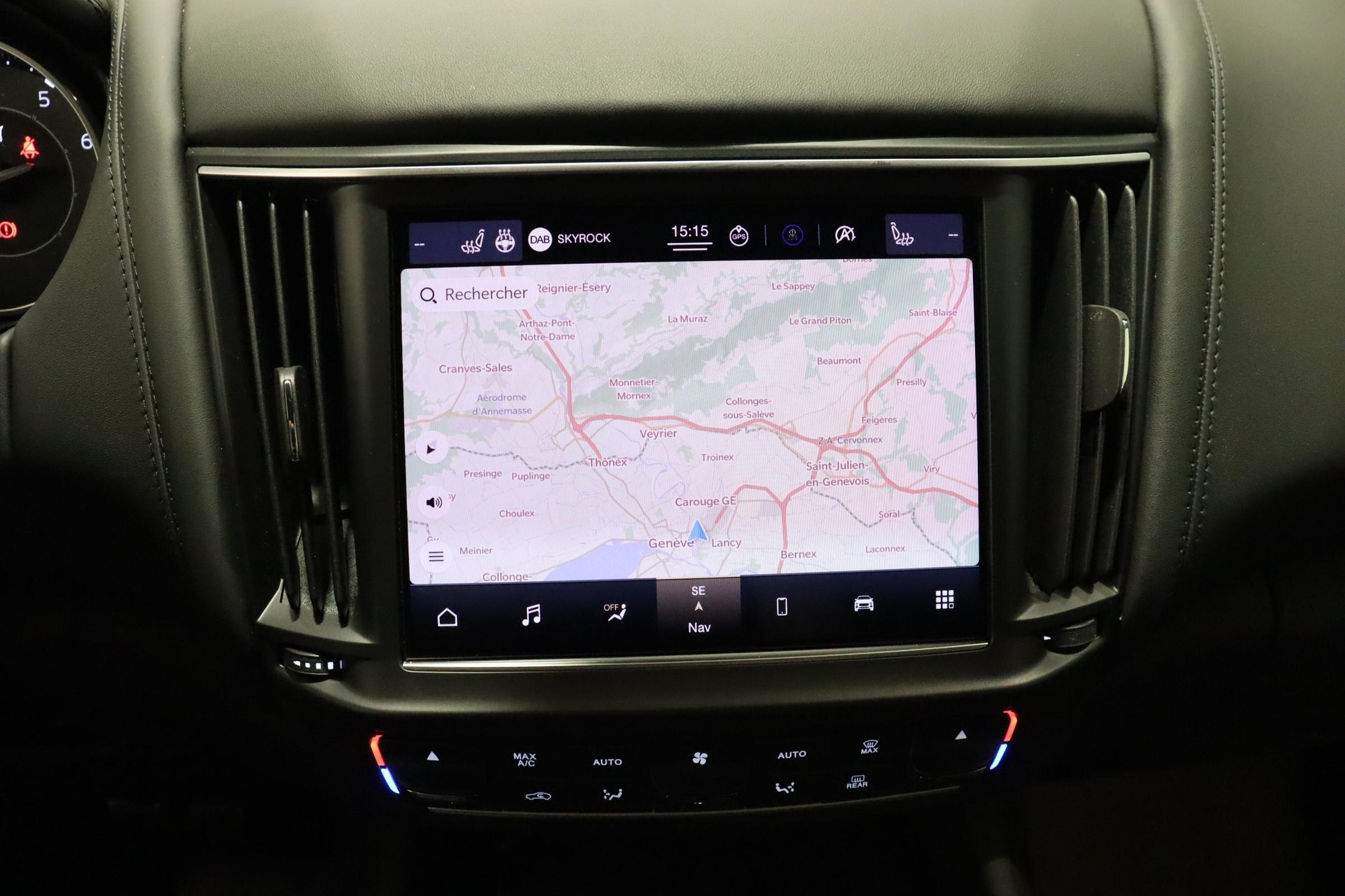MASERATI Levante 2.0 Hybrid GT-image-12
