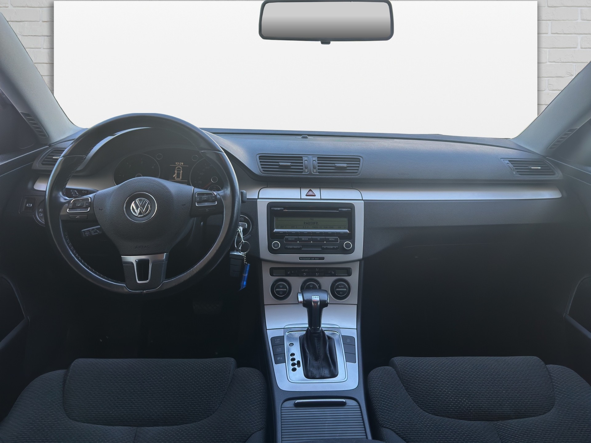 VW Passat Variant 2.0 TDI Comfortline DSG-image-8
