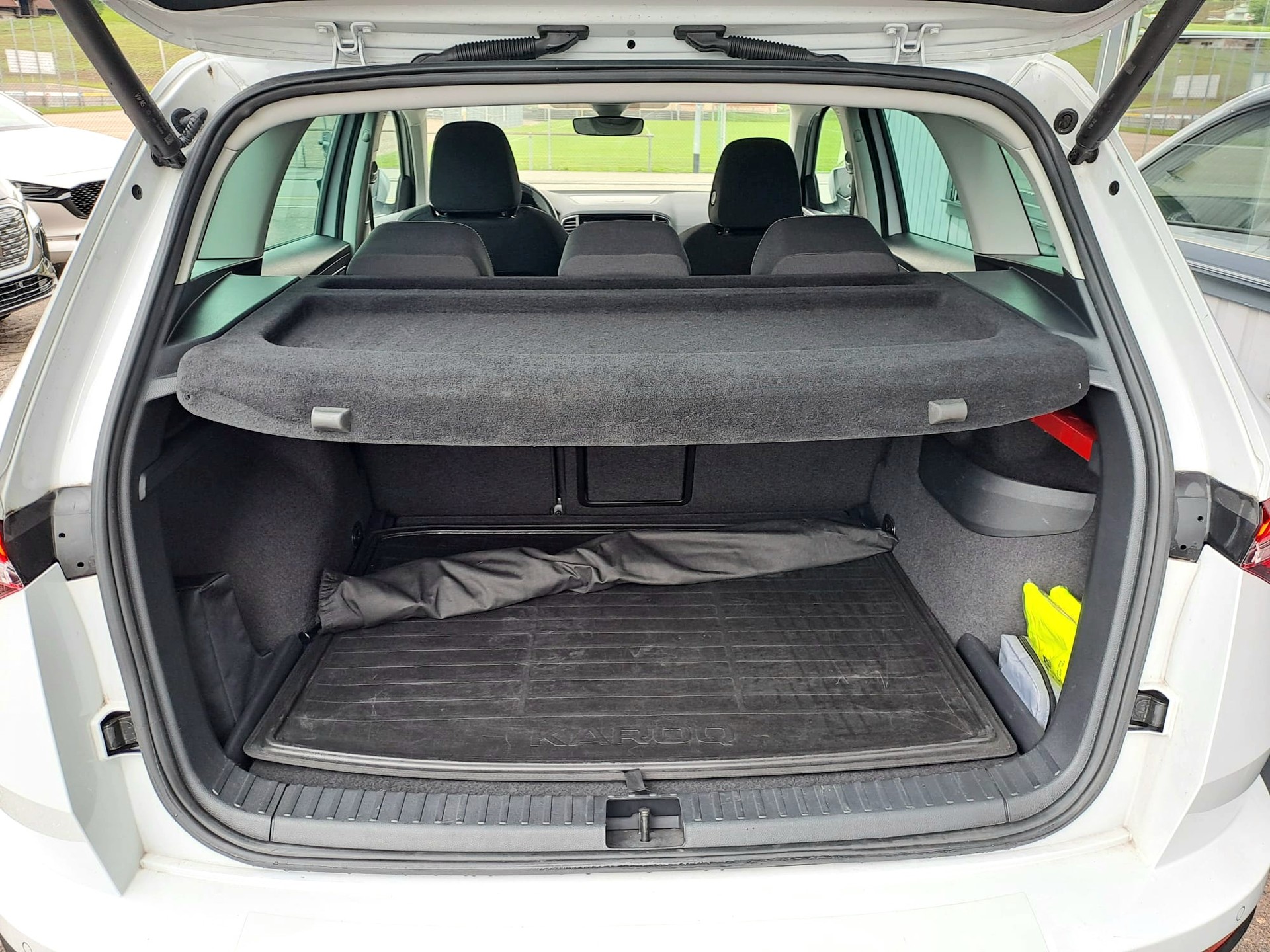 SKODA Karoq 2.0 TDI CR Style 4x4 DSG inkl. Anhängekupplung-image-8