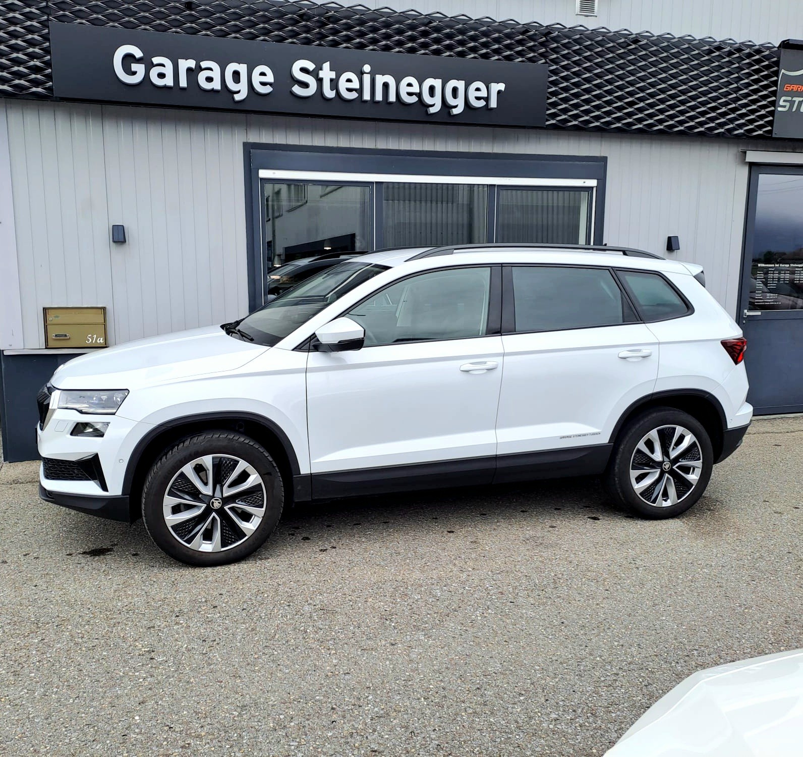SKODA Karoq 2.0 TDI CR Style 4x4 DSG inkl. Anhängekupplung-image-4