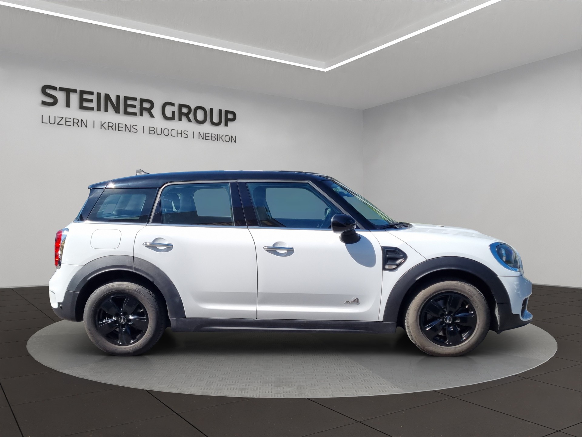 MINI Countryman Cooper ALL4 Steptronic-showroom-element-3