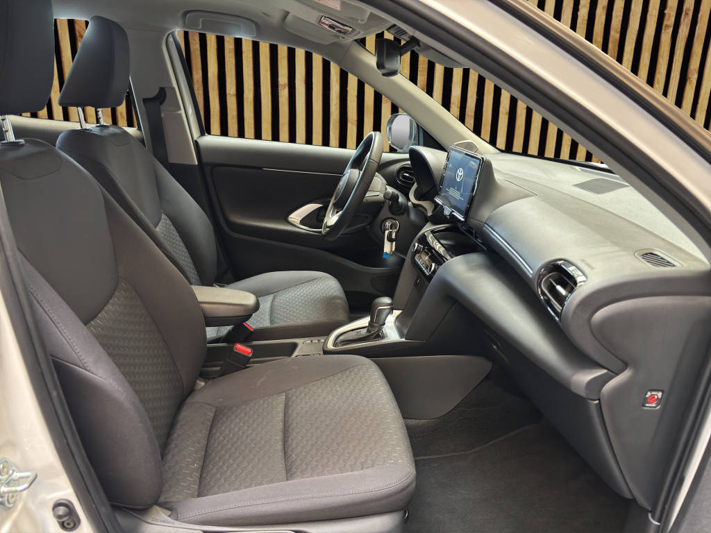 TOYOTA Yaris Cross 1.5 VVT-i HSD Comfort-image-4