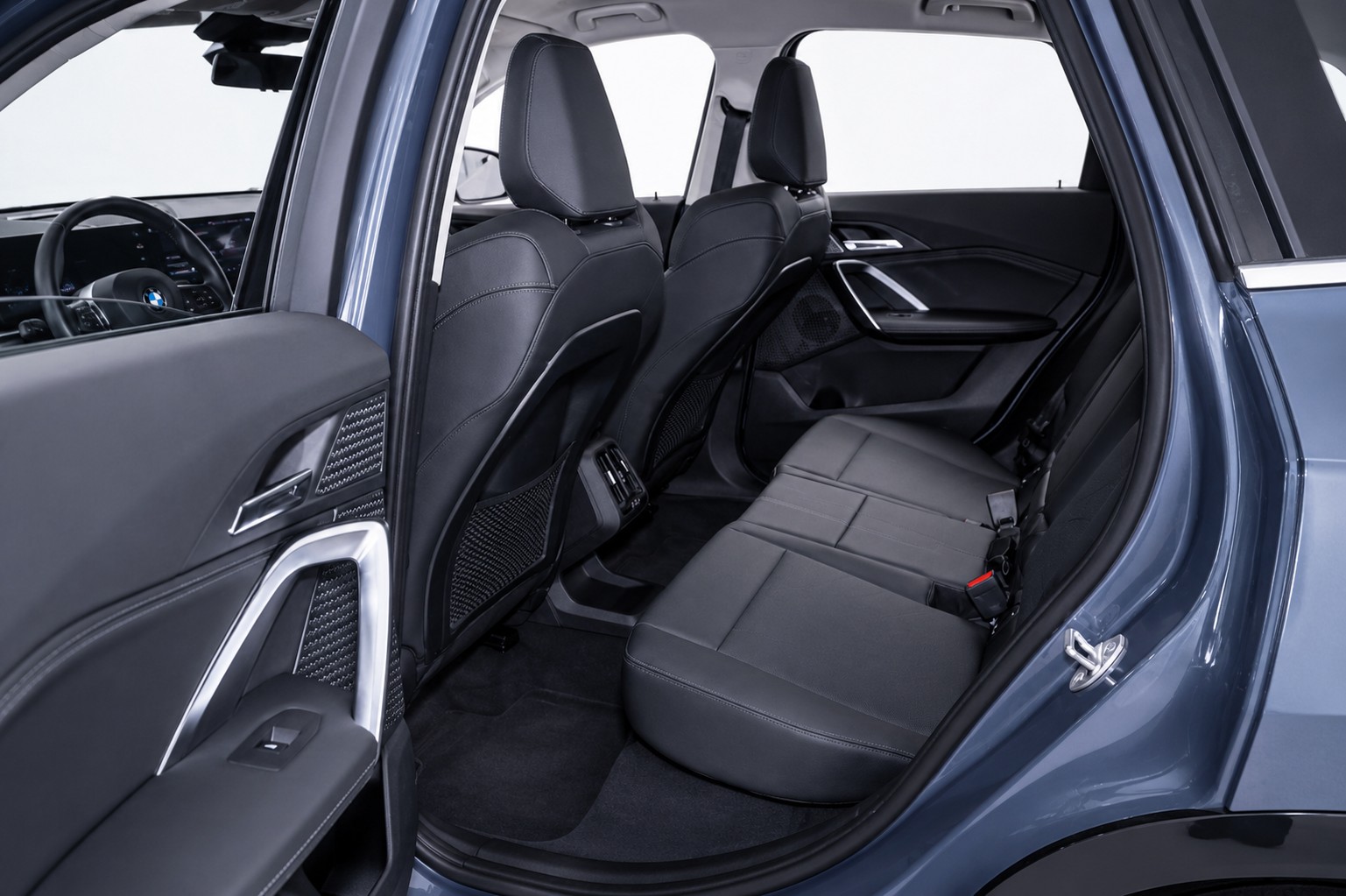 BMW X1 20d xDrive CH FAHRZEUG-image-11