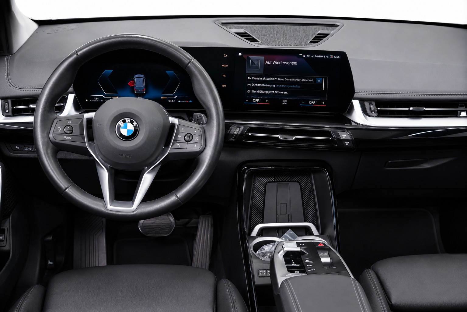 BMW X1 20d xDrive CH FAHRZEUG-image-12