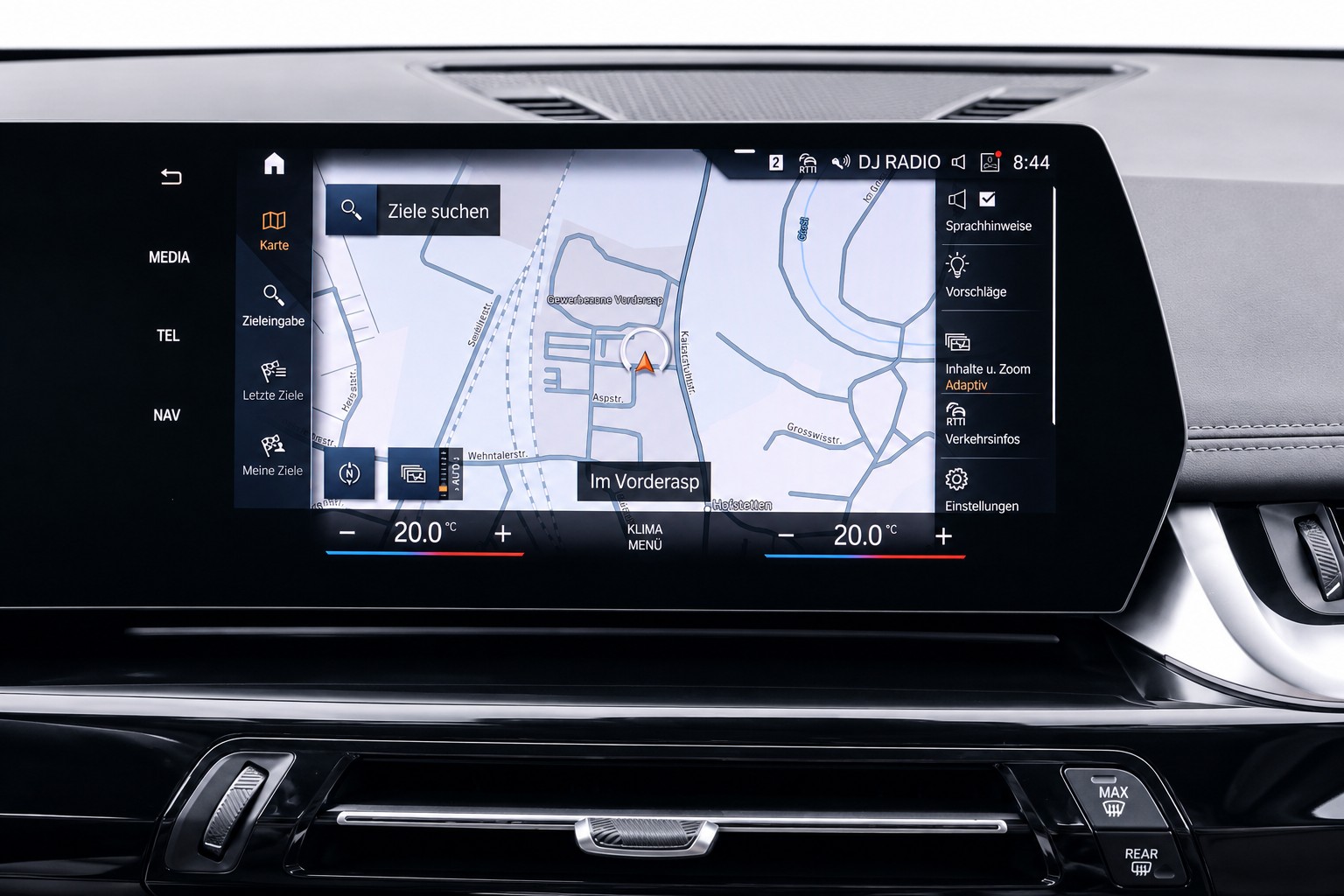 BMW X1 20d xDrive CH FAHRZEUG-image-19