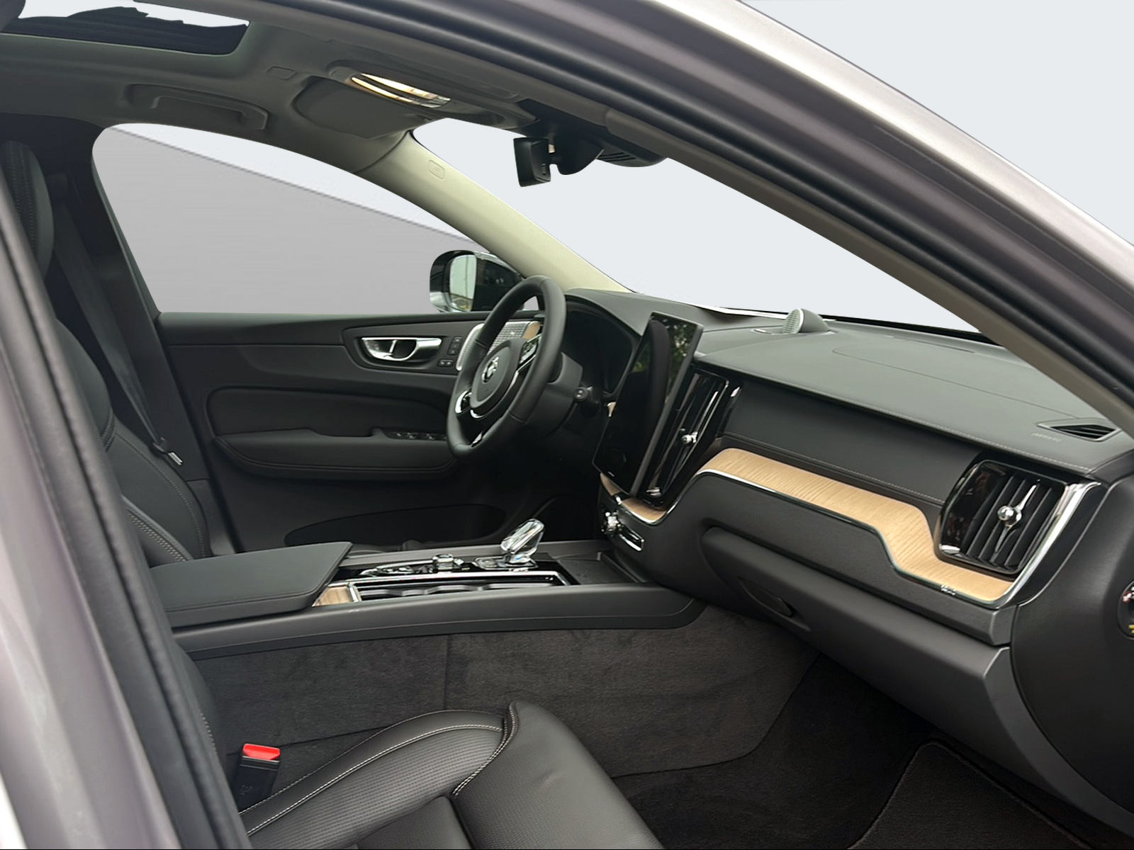 VOLVO XC60 2.0 T8 TE Ultra Dark eAWD-image-13