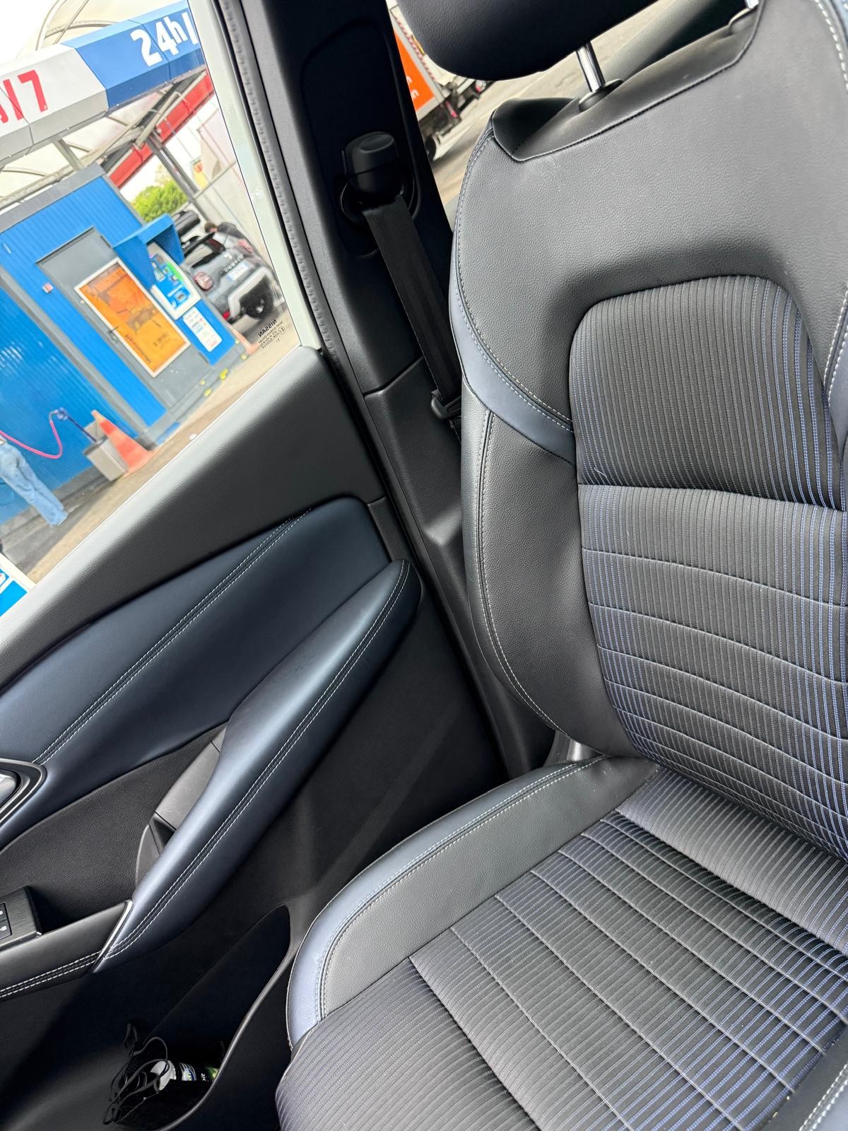 NISSAN Qashqai 1.3 DIG-T MHEV Tekna Xtronic 4x4-image-1