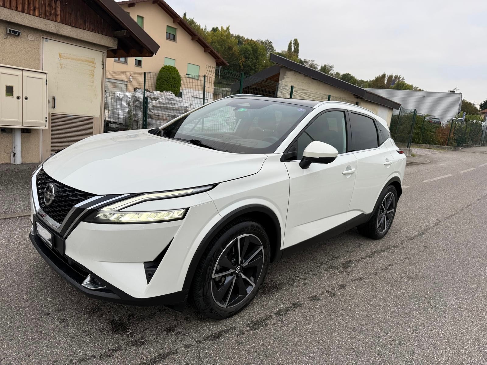 NISSAN Qashqai 1.3 DIG-T MHEV Tekna Xtronic 4x4-image-11