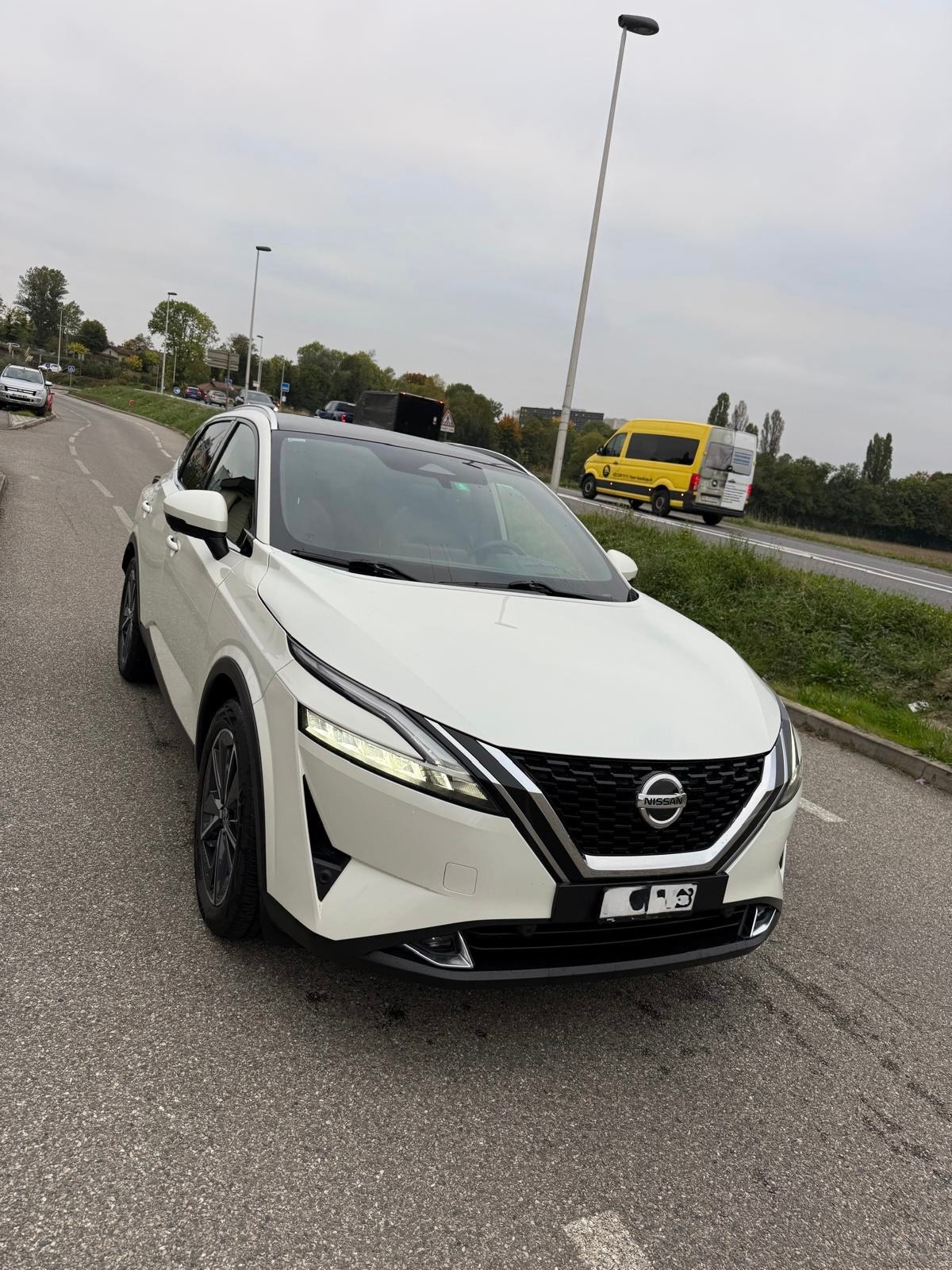 NISSAN Qashqai 1.3 DIG-T MHEV Tekna Xtronic 4x4-image-12
