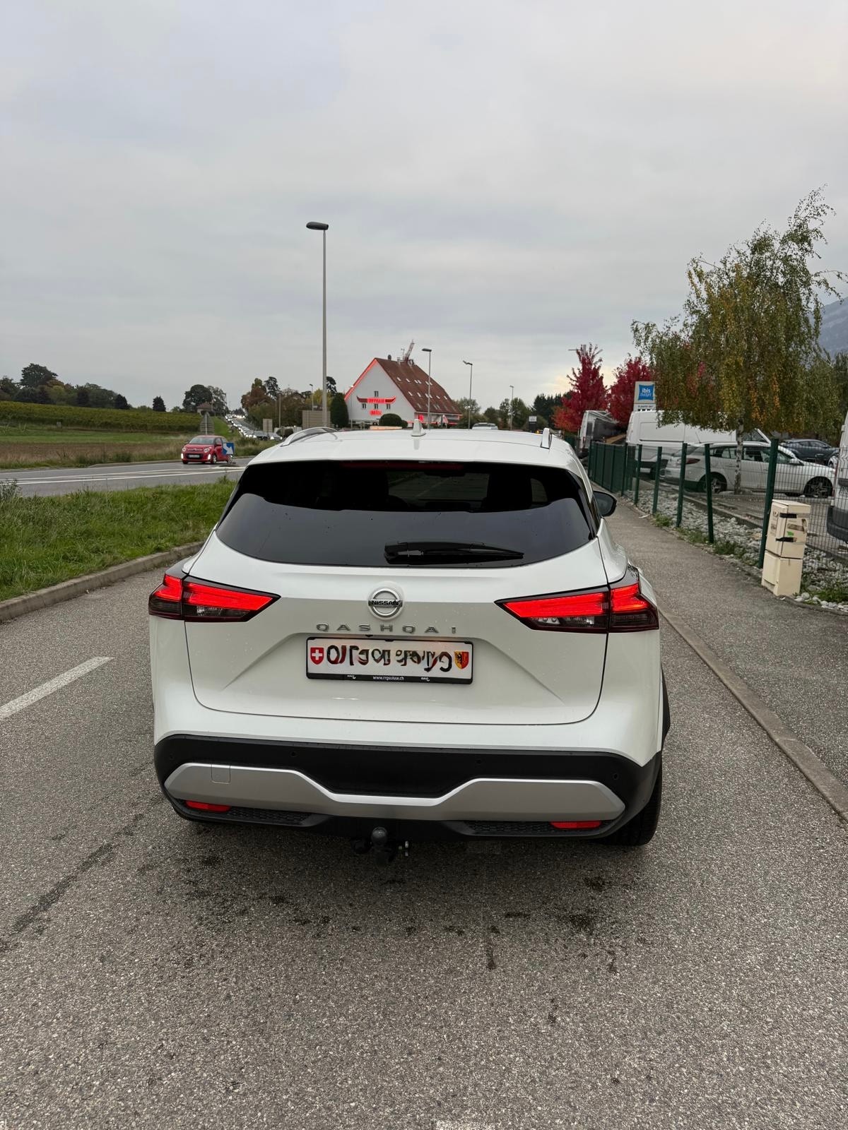NISSAN Qashqai 1.3 DIG-T MHEV Tekna Xtronic 4x4-image-9