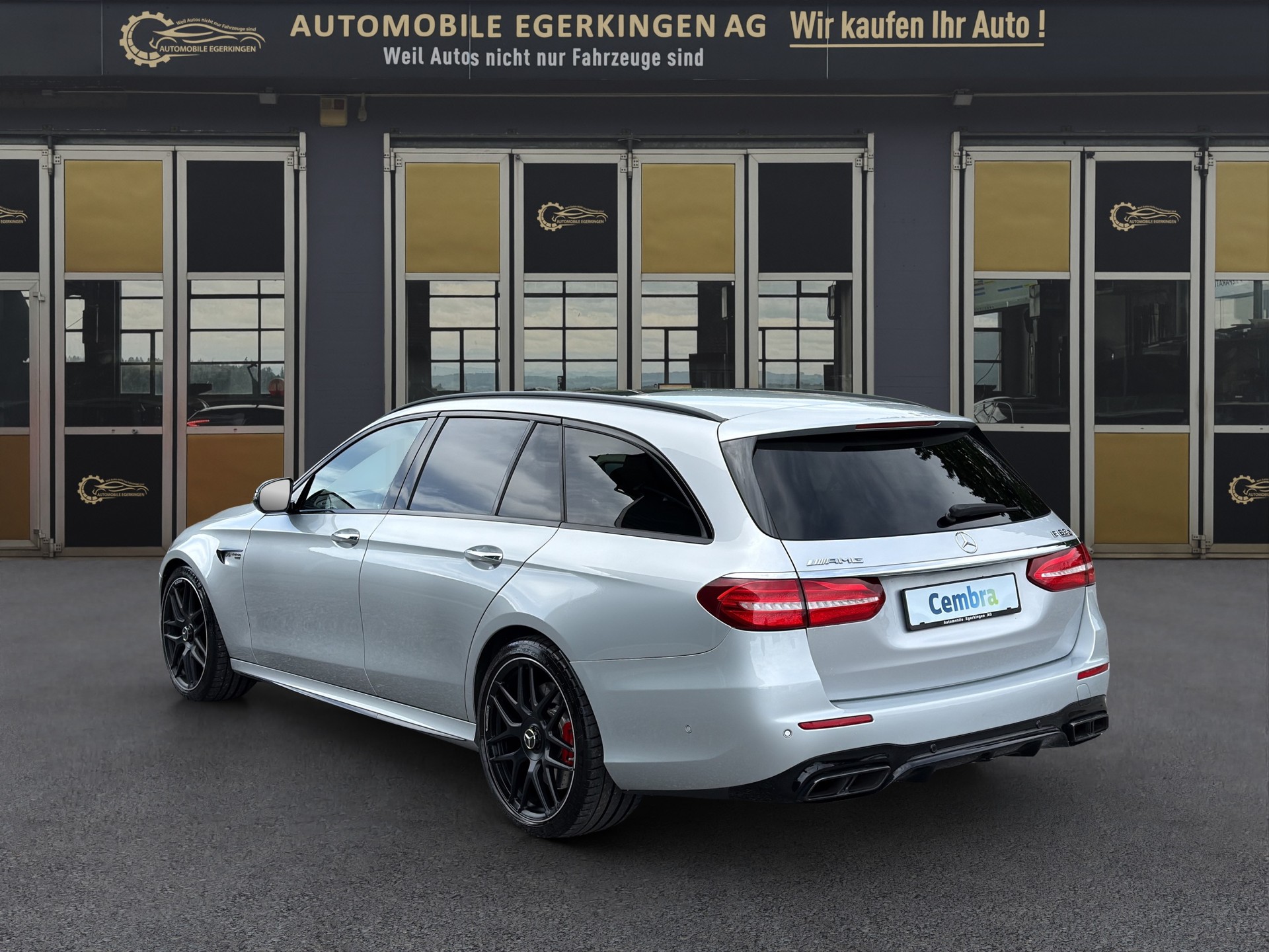 MERCEDES-BENZ E 63 S AMG 4matic+ Kombi-image-6