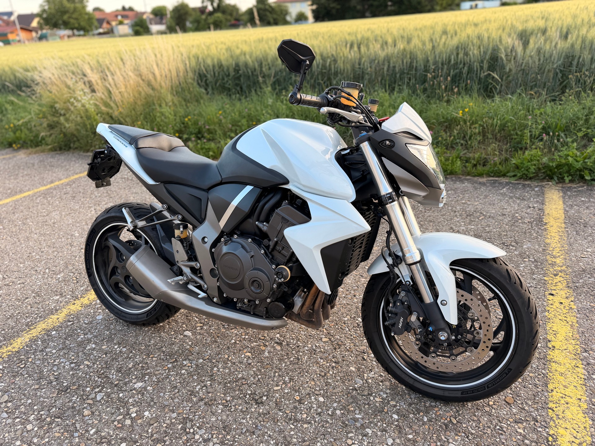 HONDA CB 1000 R ABS-image-4