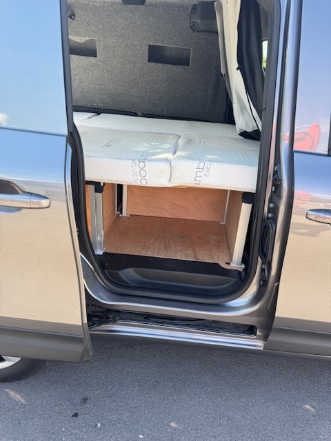NISSAN 2er Bett Dachfenster mit Lüfter Heckanbauzelt-image-13