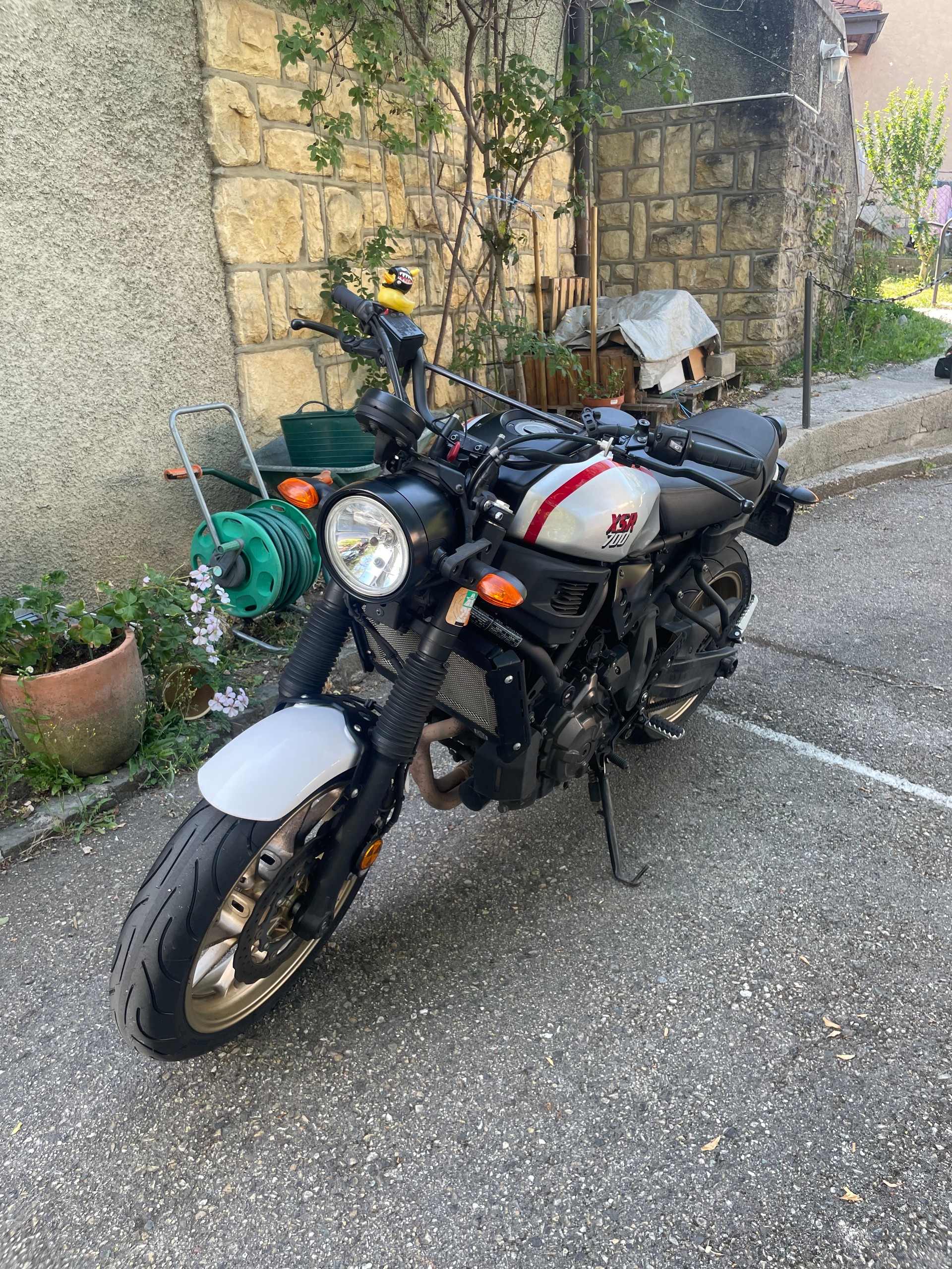 YAMAHA XSR 700-image-0