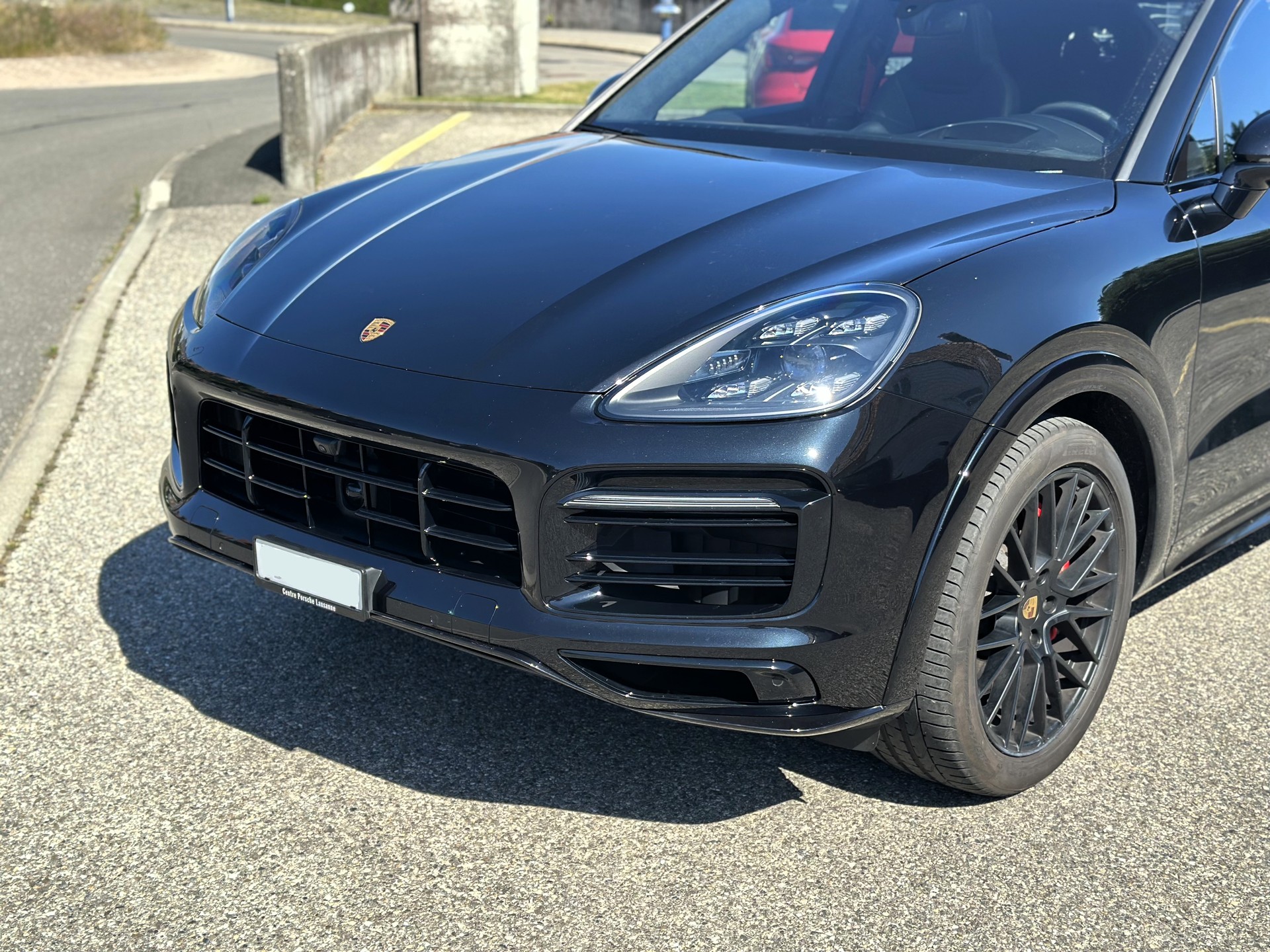 PORSCHE Cayenne GTS Coupé-showroom-element-3