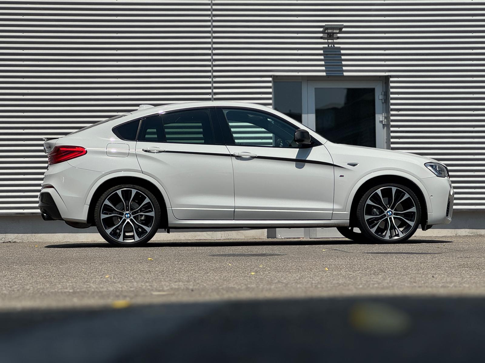 BMW X4 M 40i Steptronic-showroom-element-3