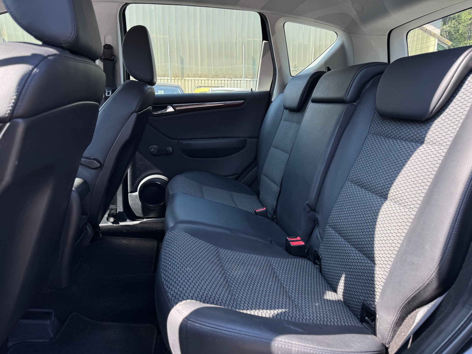 MERCEDES-BENZ A 170 Elégance Edition A-image-10