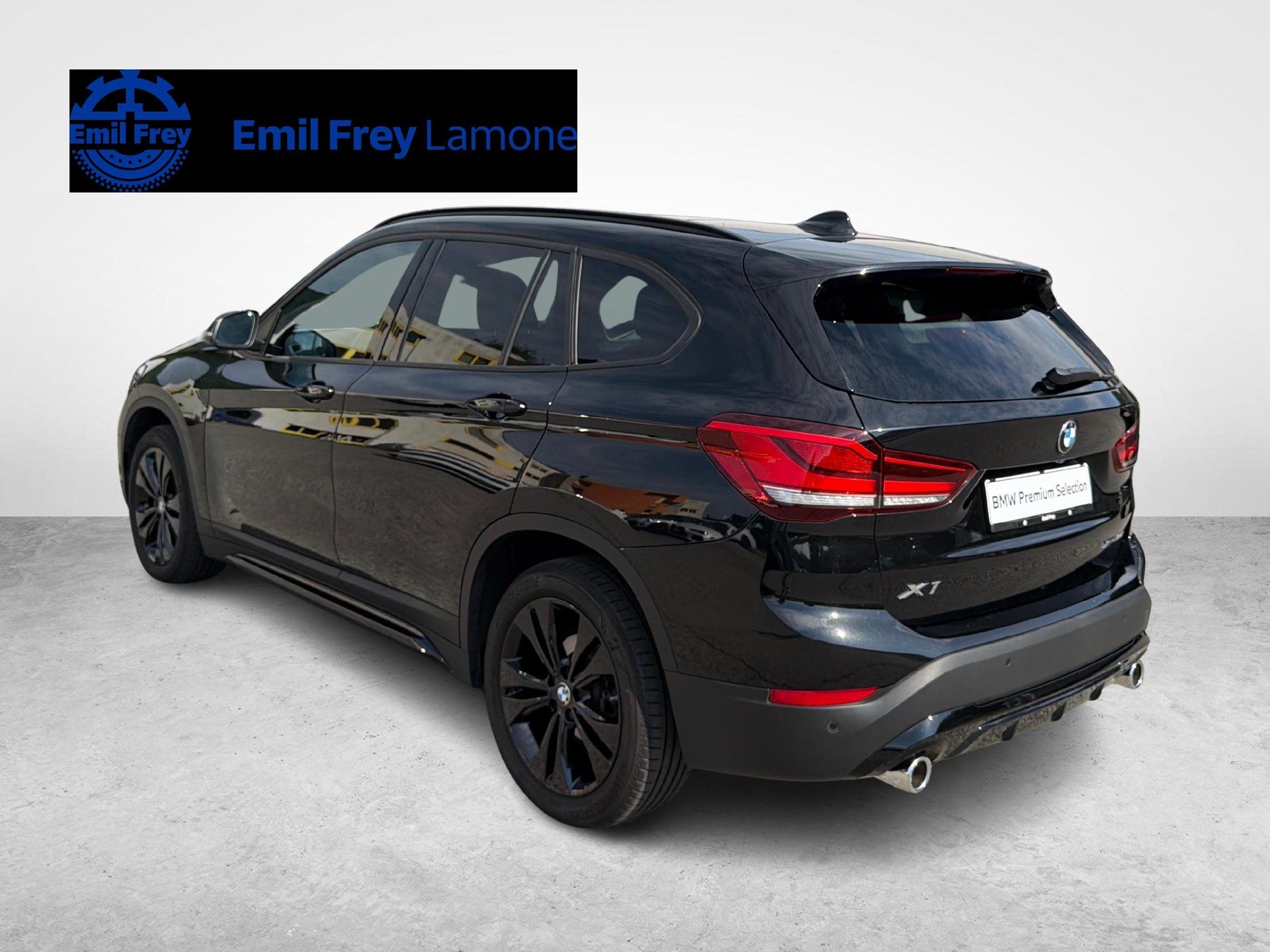 BMW X1 18d xDrive SAG-showroom-element-3