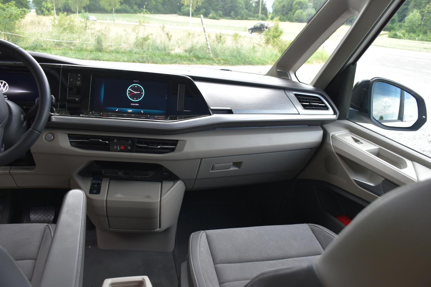 VW Multivan T7 2.0 TSI Life Edition DSG-image-10