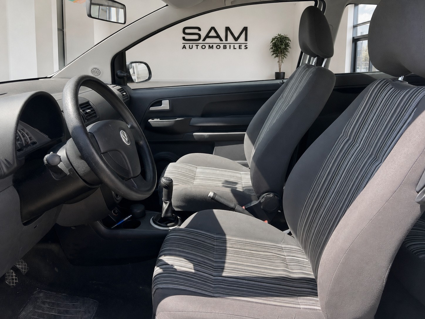 VW Fox 1.2-image-8