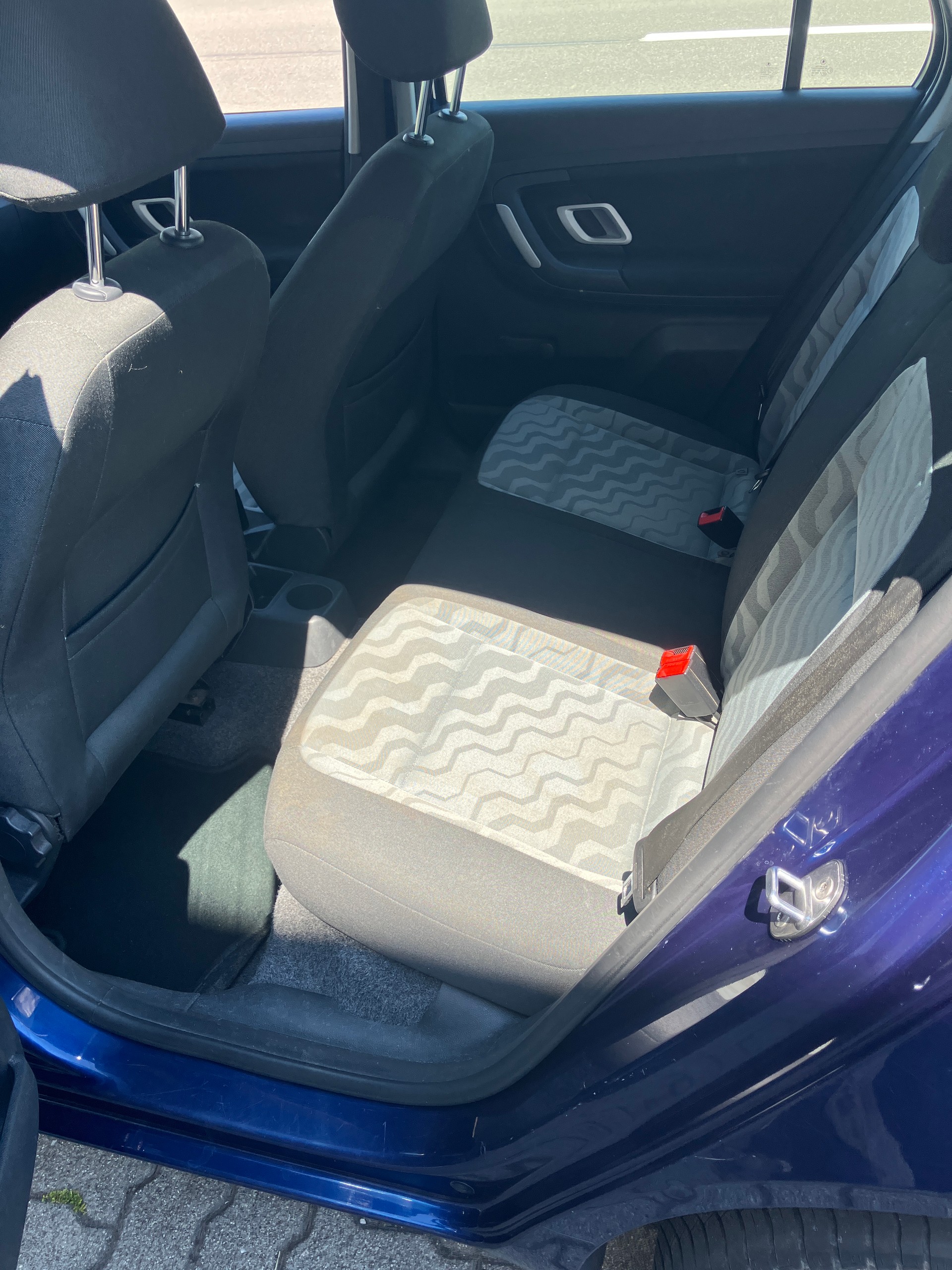 SKODA Fabia 1.6 Elegance-image-4