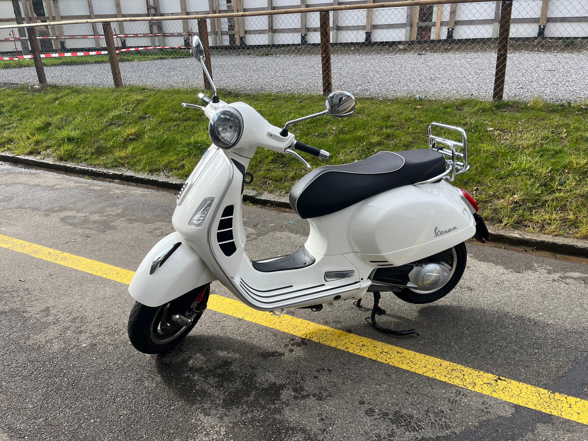 PIAGGIO Vespa GTS Super 125 i.e.-image-0