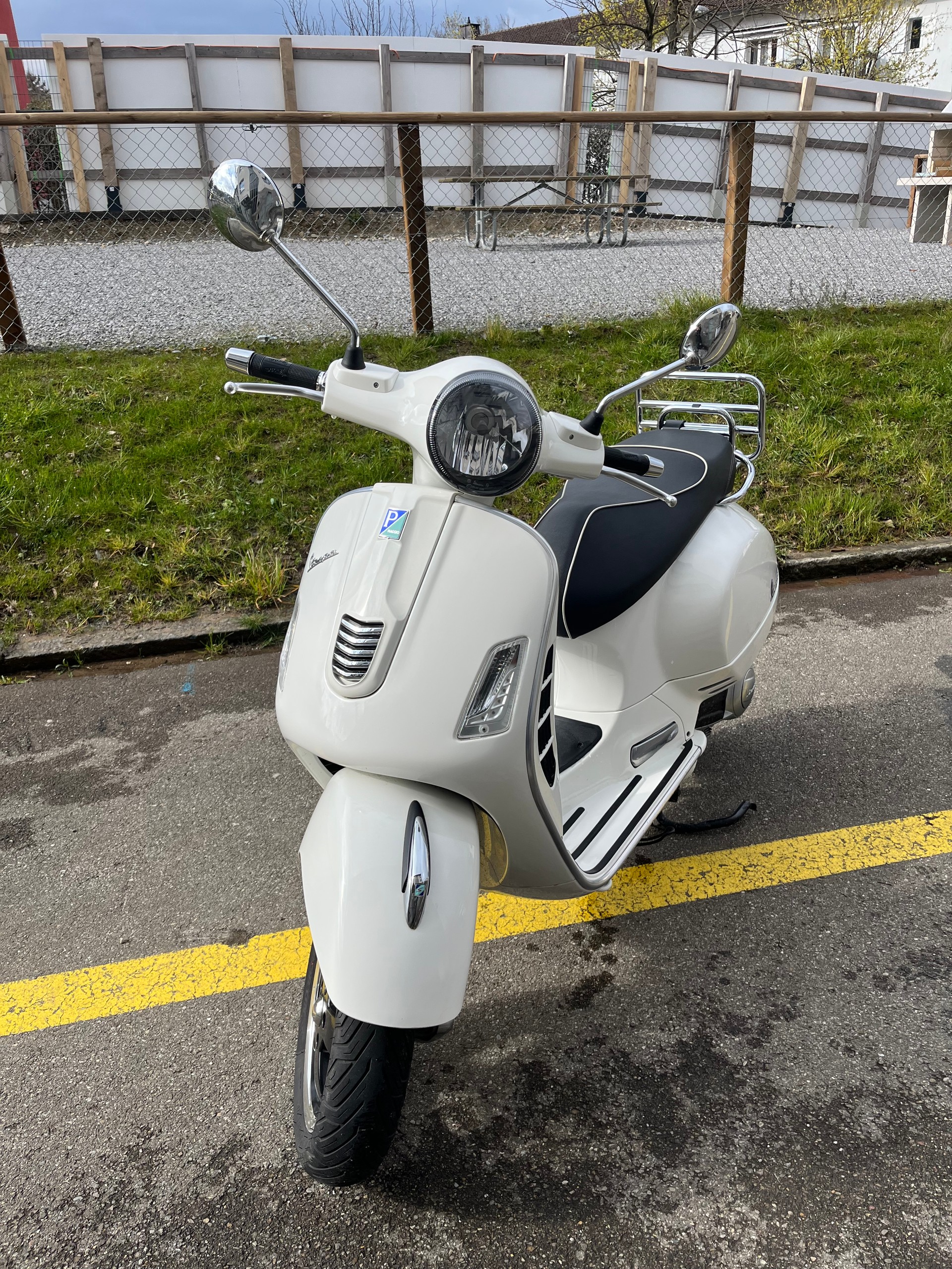PIAGGIO Vespa GTS Super 125 i.e.-image-2