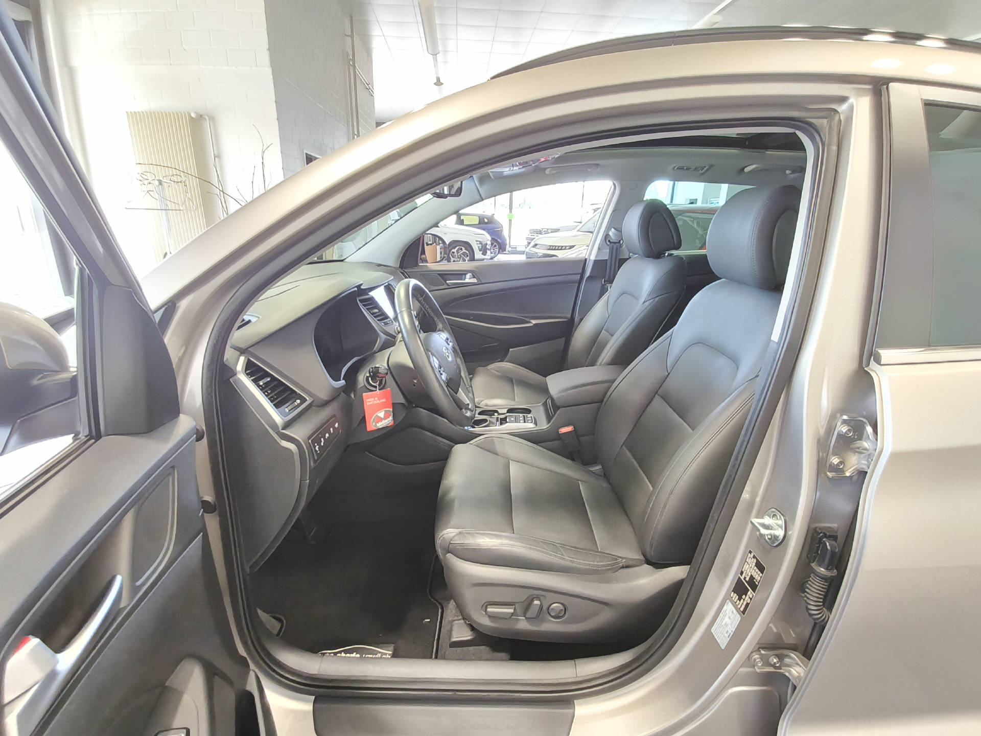 HYUNDAI Tucson 2.0 CRDi 185 Vertex 4WD-image-15