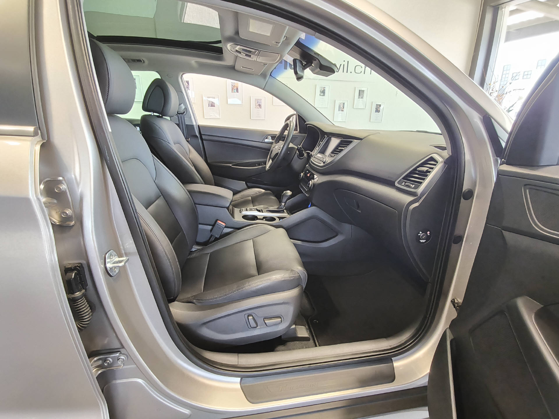 HYUNDAI Tucson 2.0 CRDi 185 Vertex 4WD-image-14