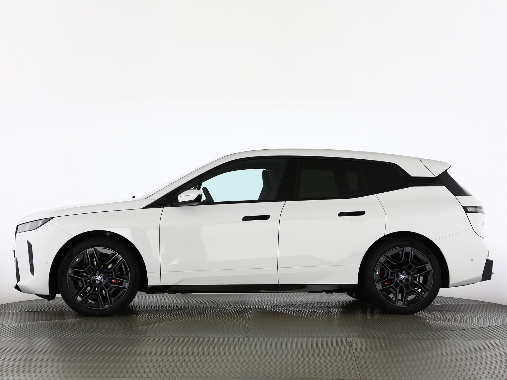 BMW iX xDrive60-showroom-element-2