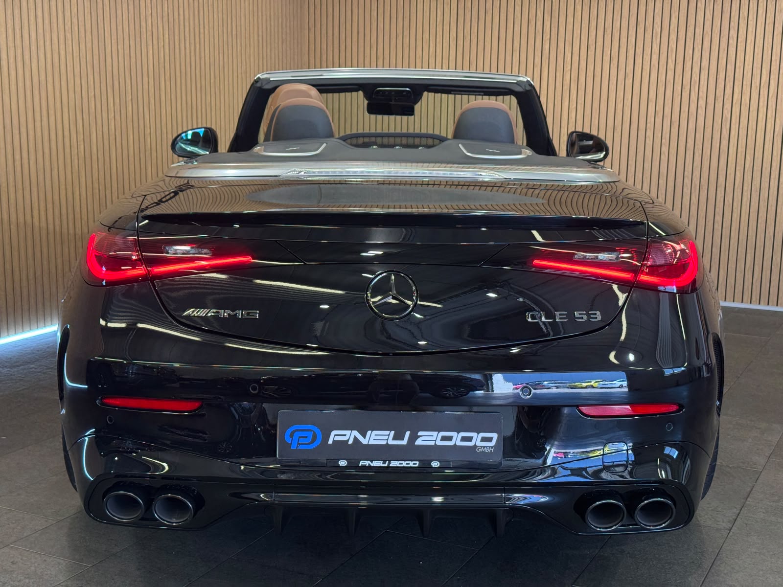 MERCEDES-BENZ CLE AMG 53 Cabrio 4Matic+ 9G-Tronic-image-7