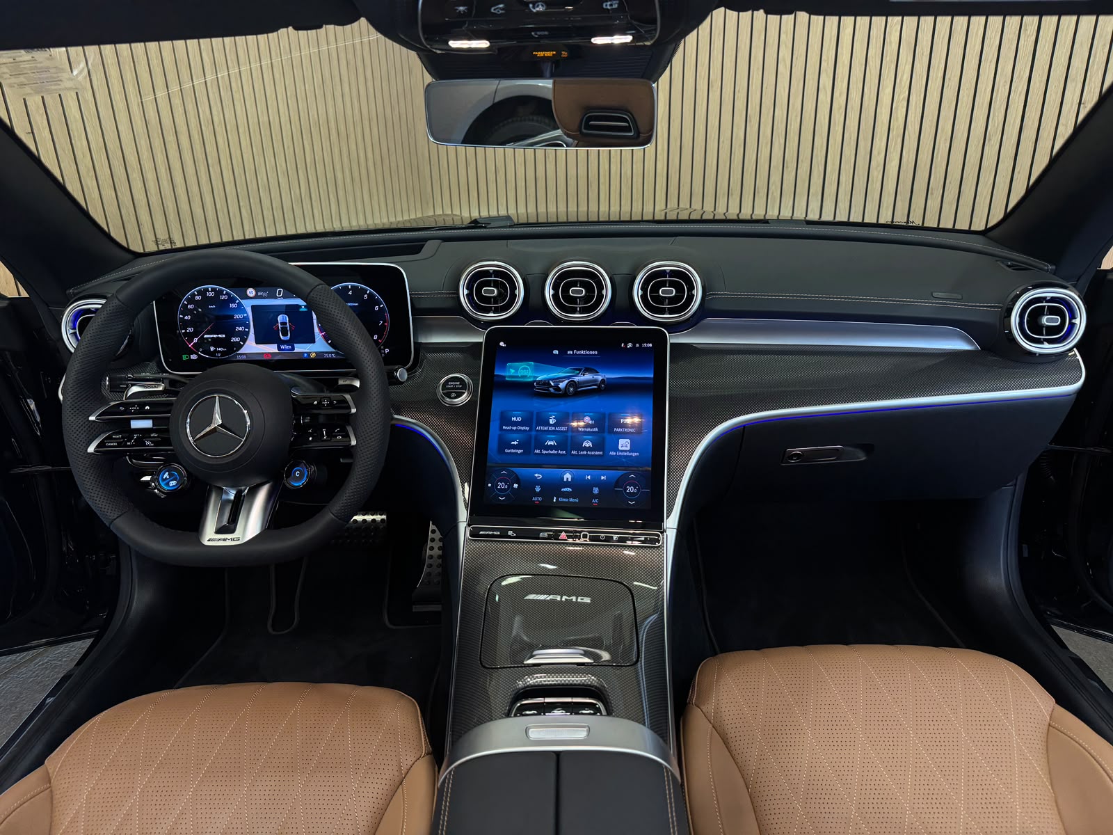 MERCEDES-BENZ CLE AMG 53 Cabrio 4Matic+ 9G-Tronic-image-11
