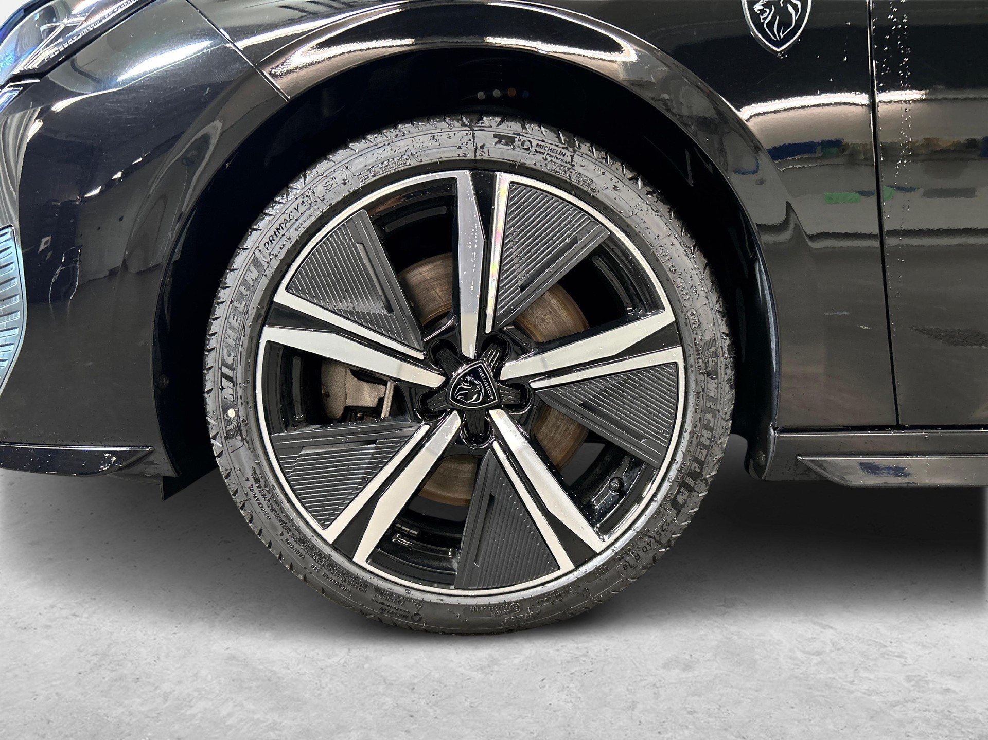 PEUGEOT 308 SW 1.6 PHEV 180 GT-image-10