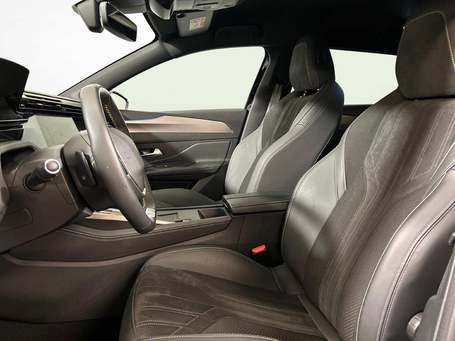 PEUGEOT 308 SW 1.6 PHEV 180 GT-showroom-element-2
