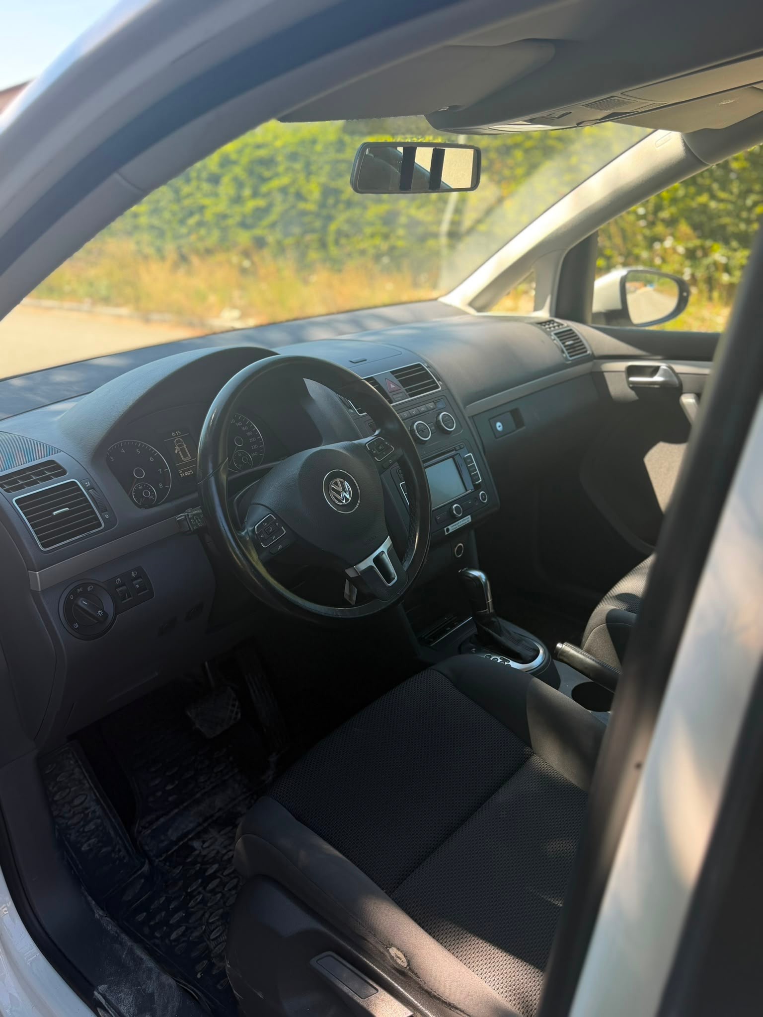 VW Touran 1.4 TSI Trendline DSG-image-7