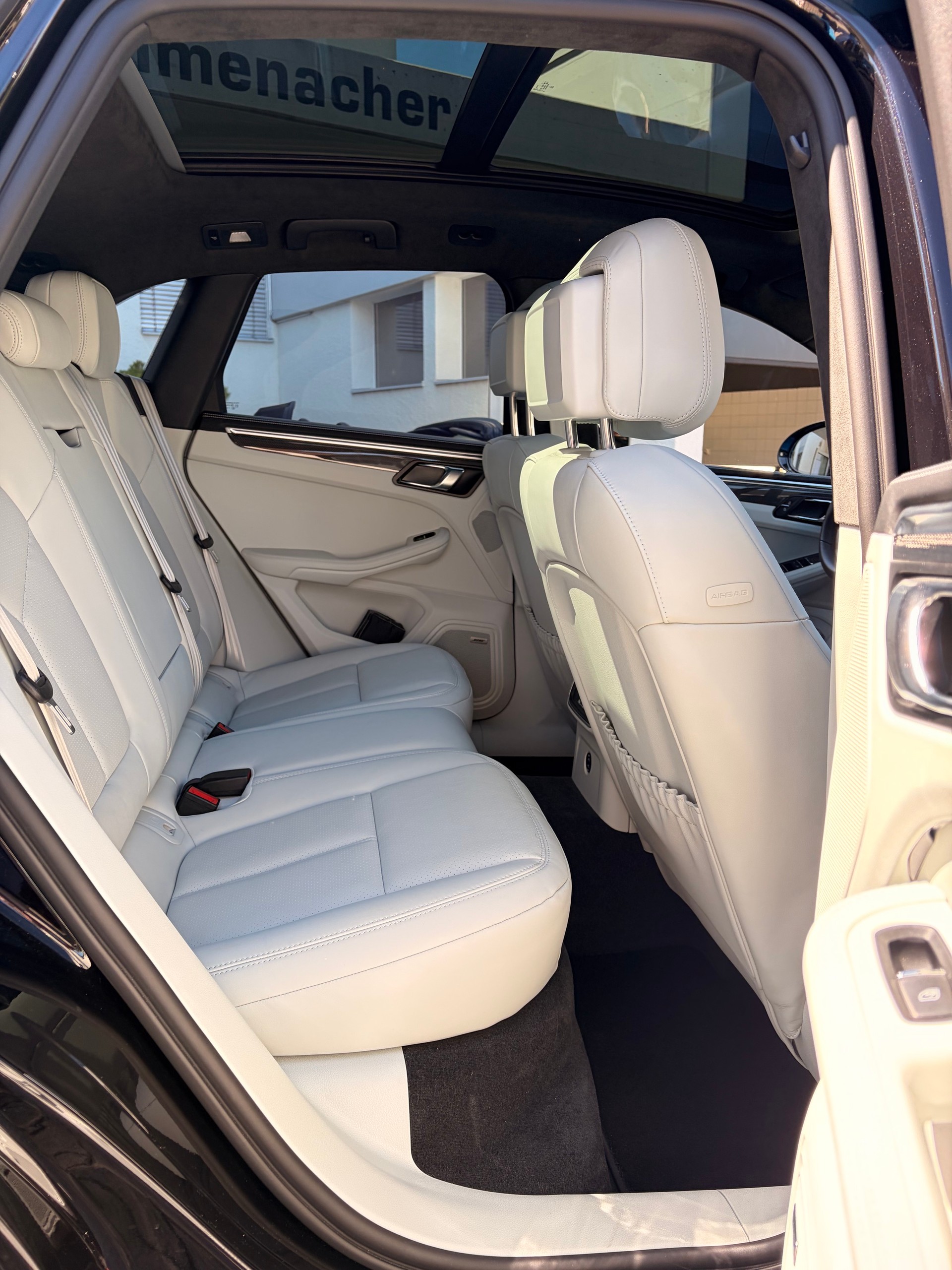 PORSCHE Macan GTS PDK-image-5