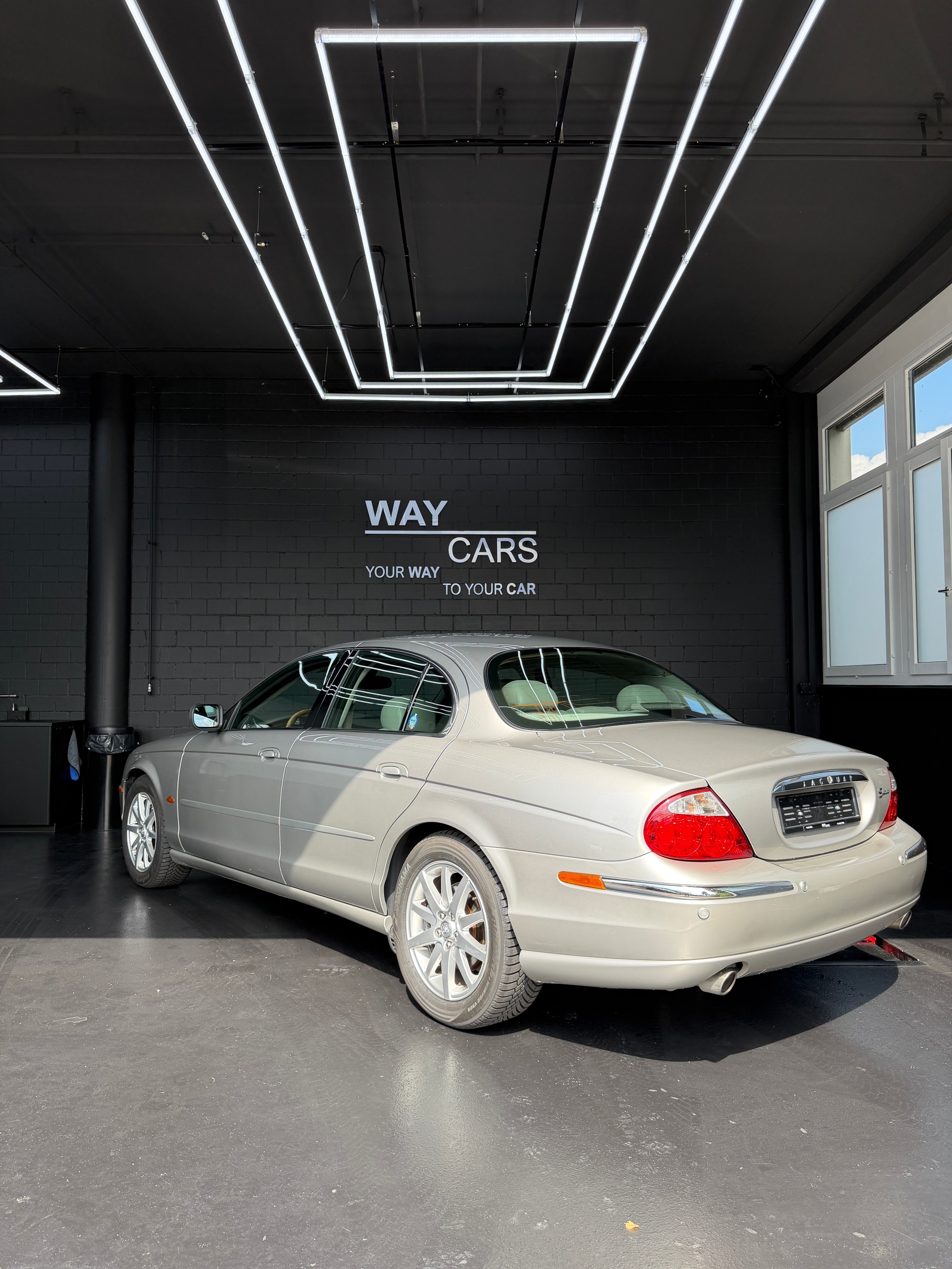 JAGUAR S-Type 3.0 V6 Executive-image-1