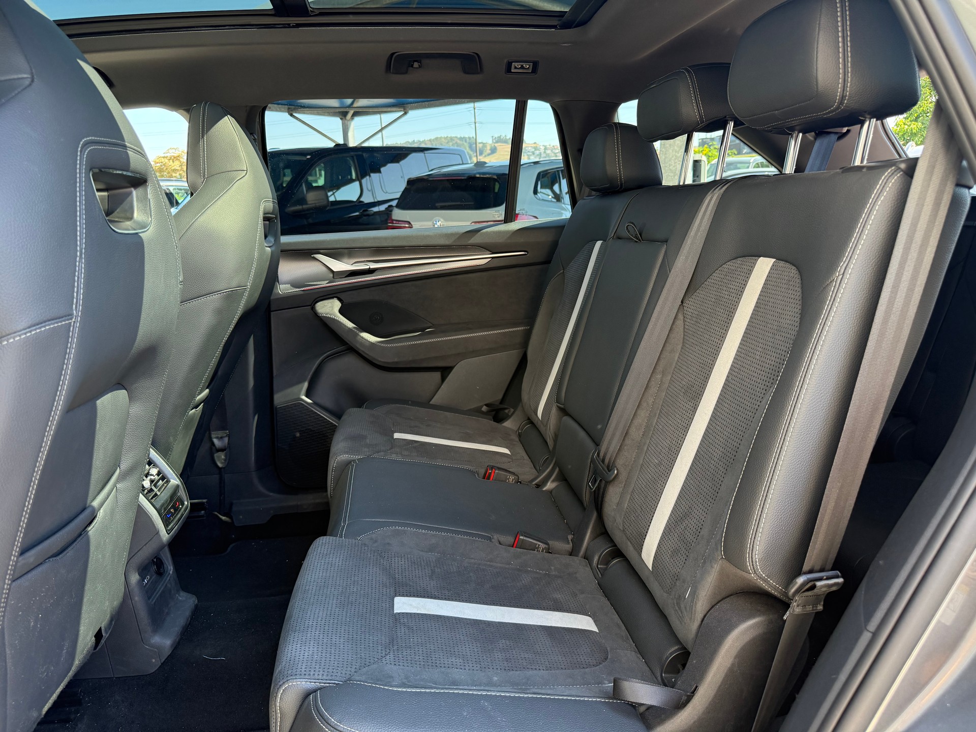 SKODA Kodiaq 2.0 TSI SportLine 4x4 7 SITZER-image-11