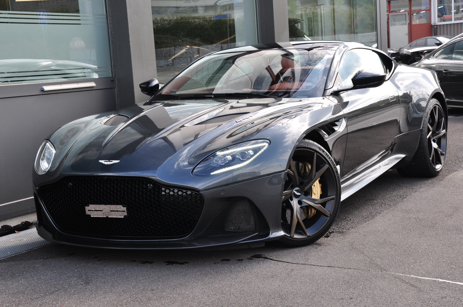 ASTON MARTIN DBS Coupé Superleggera