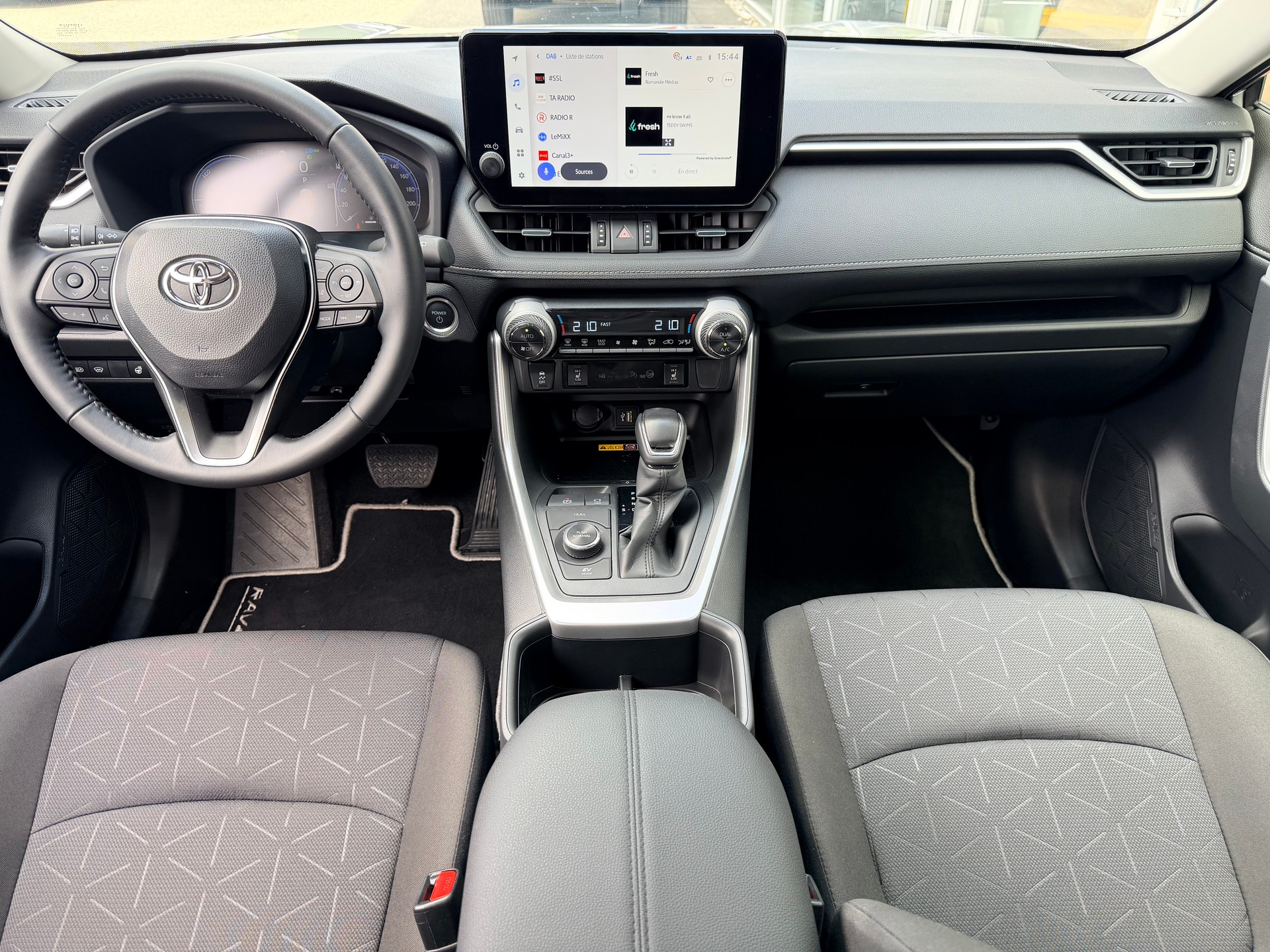 TOYOTA RAV-4 2.5 HSD Trend e-CVT 4WD-image-11