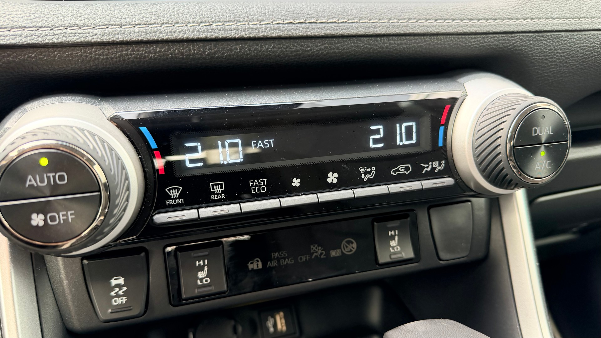 TOYOTA RAV-4 2.5 HSD Trend e-CVT 4WD-image-16